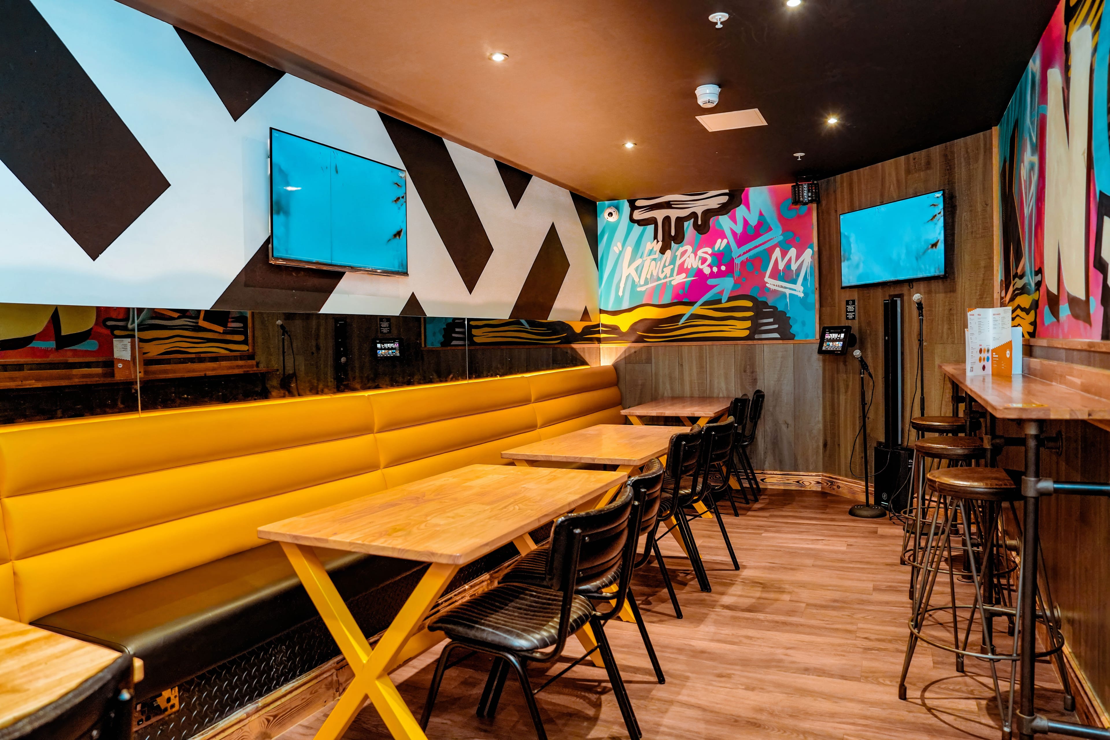 Photo of King Pins Bowling - Trafford Palazzo Manchester, The Mezzanine