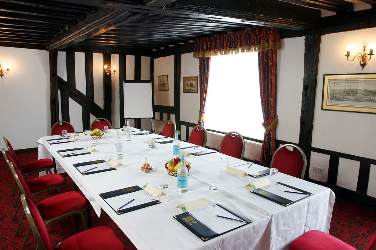 Photo of Brook Red Lion Hotel, Tudor