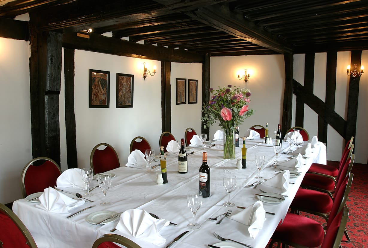 Photo of Brook Red Lion Hotel, Tudor