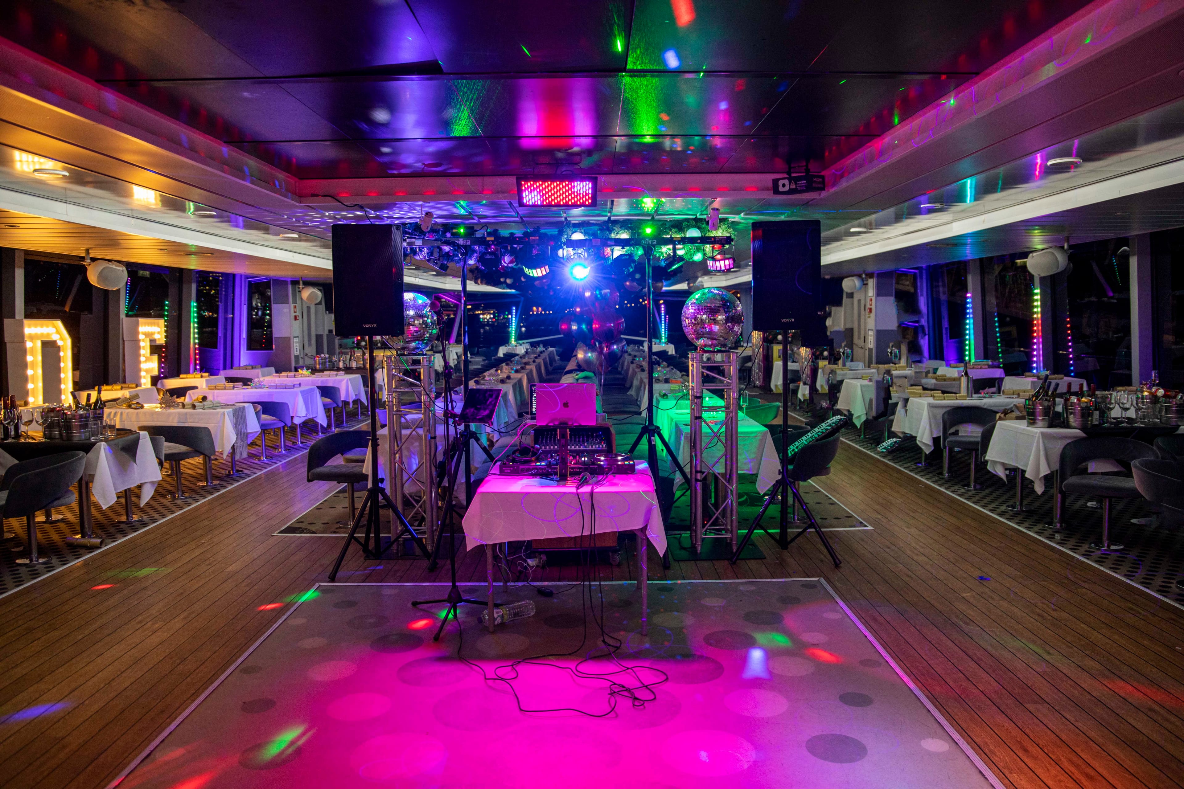 Photo of City Cruises, M.v. Millennium Diamond