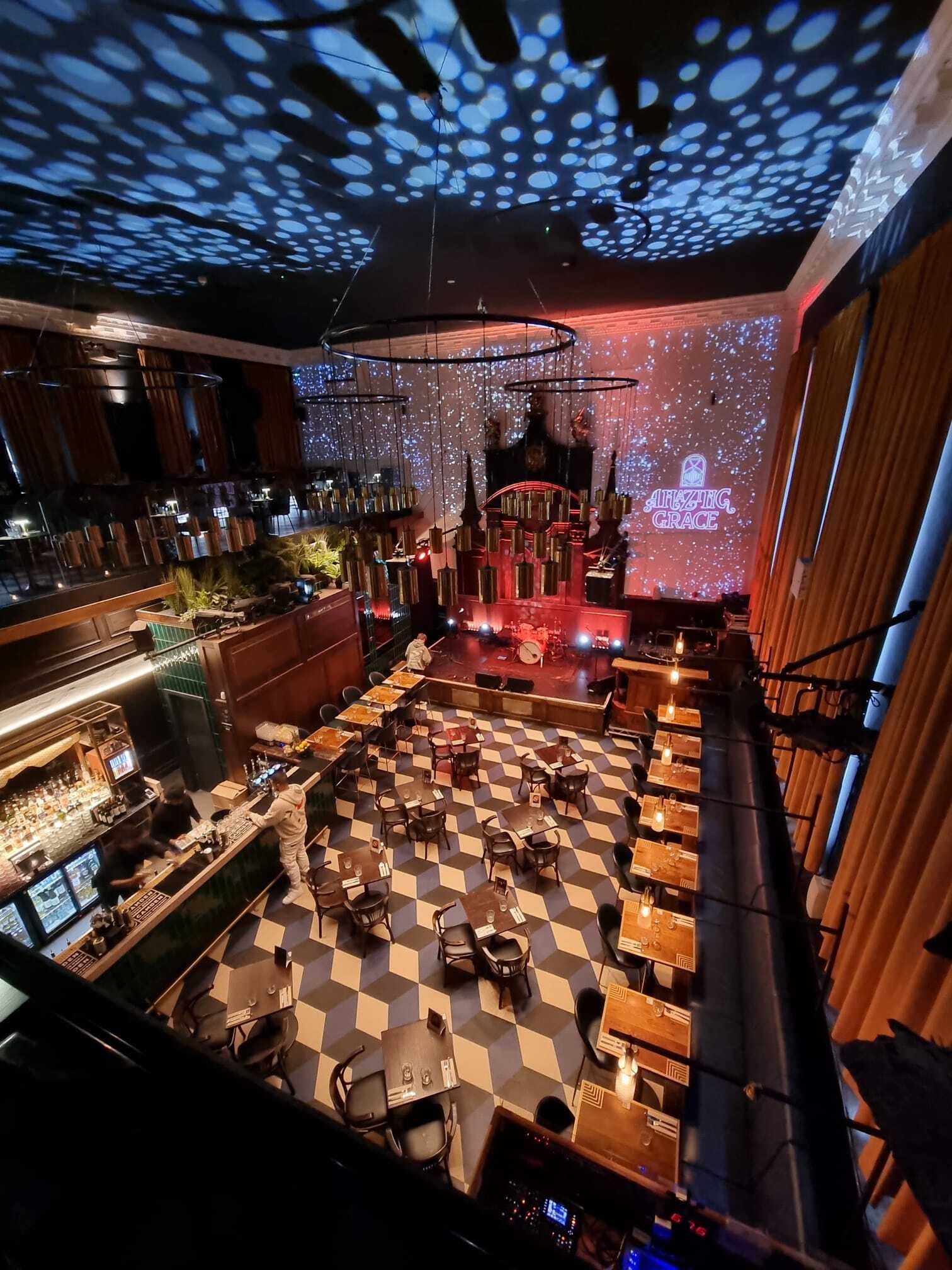 Photo of Amazing Grace London Bridge, Full Venue