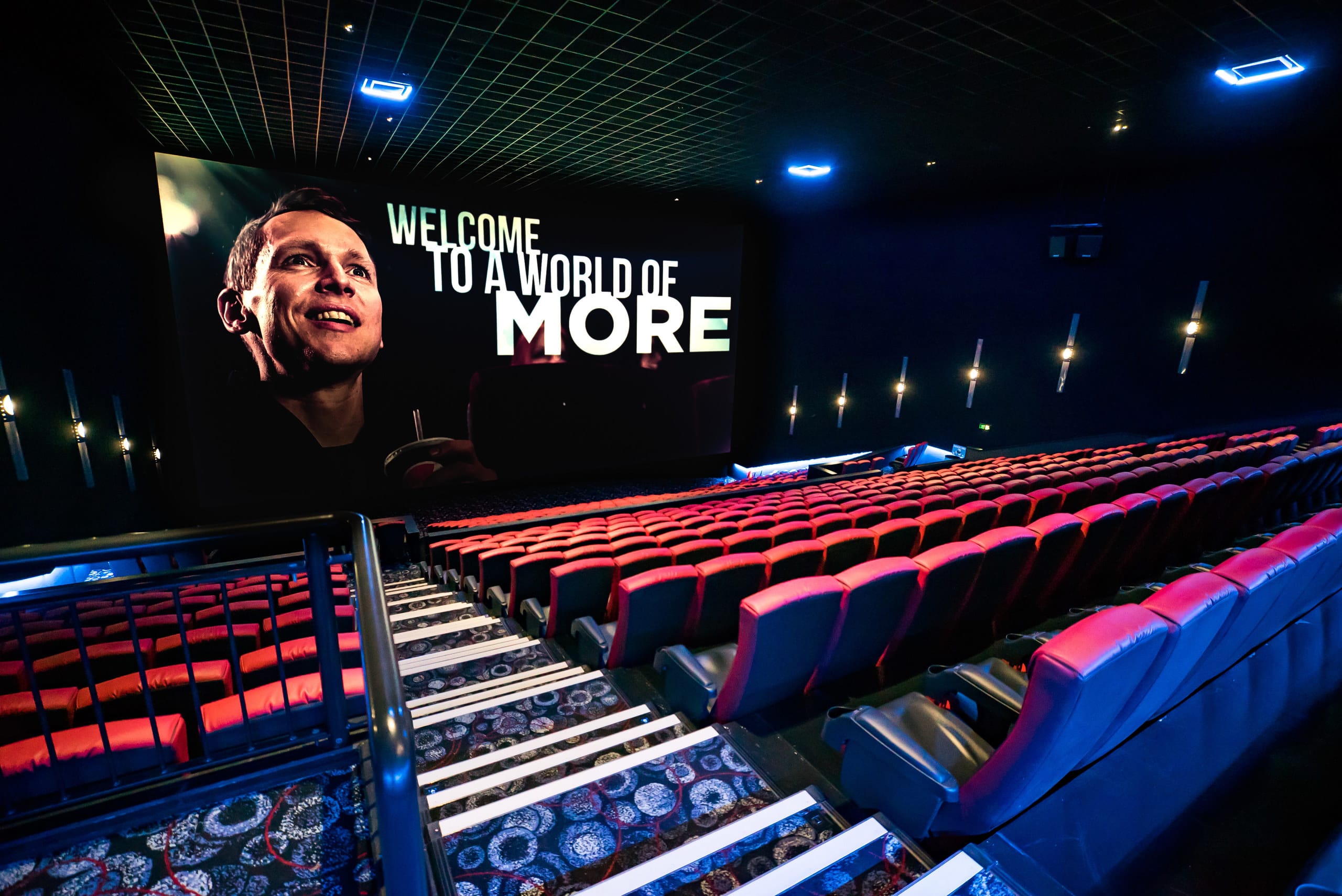 Photo of Cineworld Sheffield, Screen 7 - Imax - 528