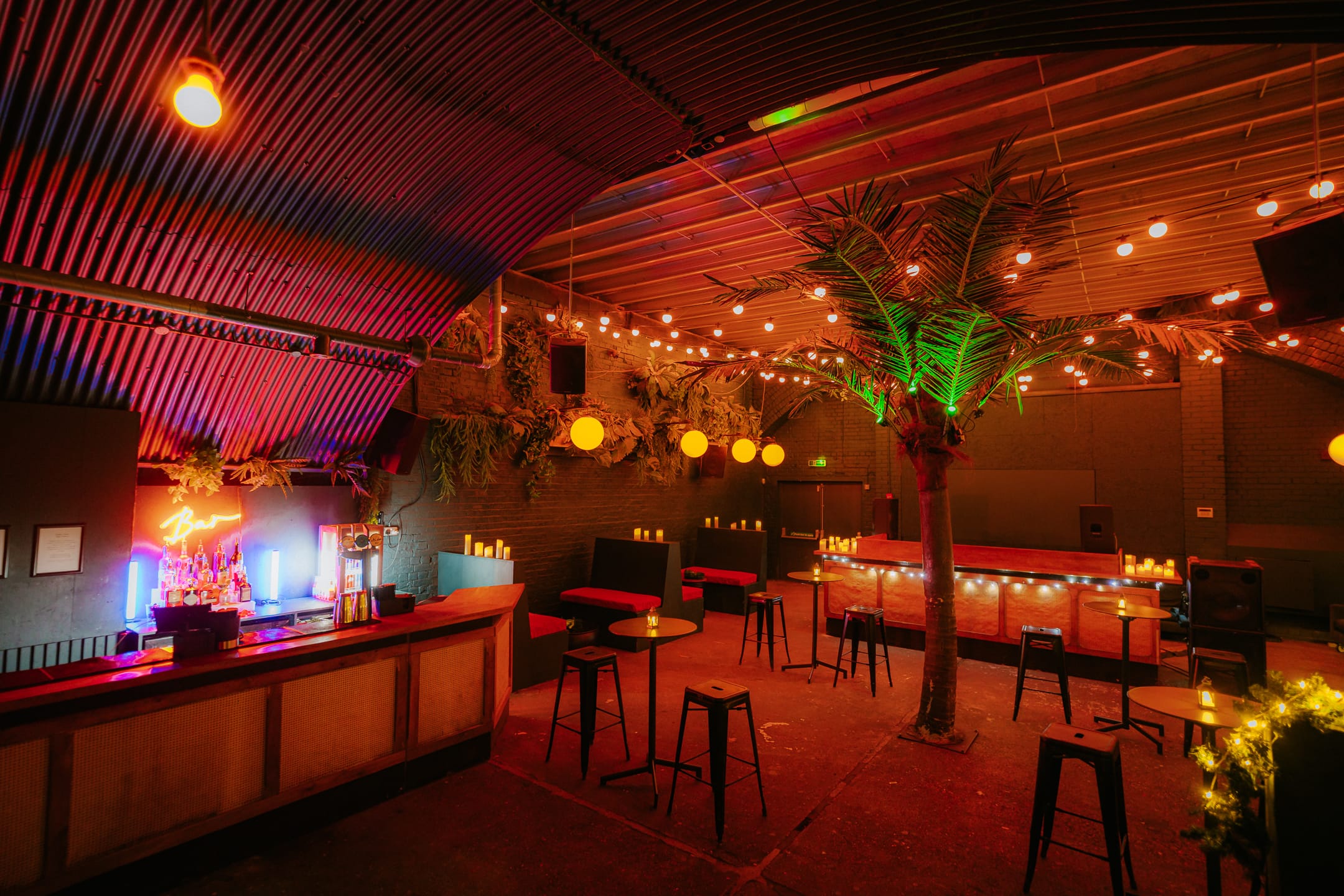 Photo of Night Tales, Arch 14 (Formerly The Palm Bar) - Hackney