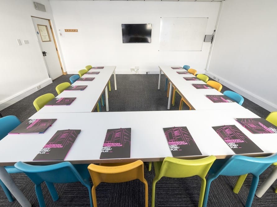 Photo of Showroom Workstation, Showroom 5