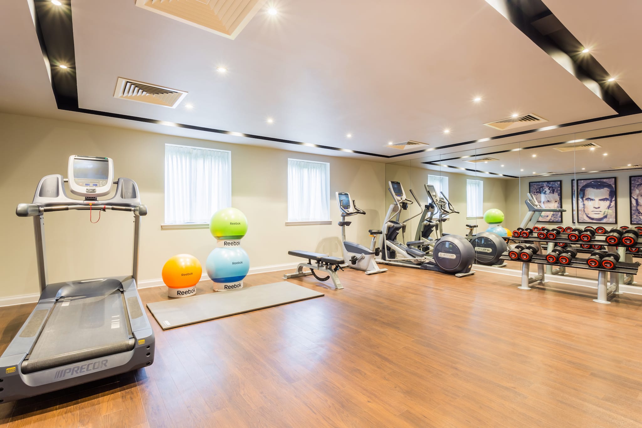 Photo of Courtyard By Marriott Glasgow Airport, Connolly Suite