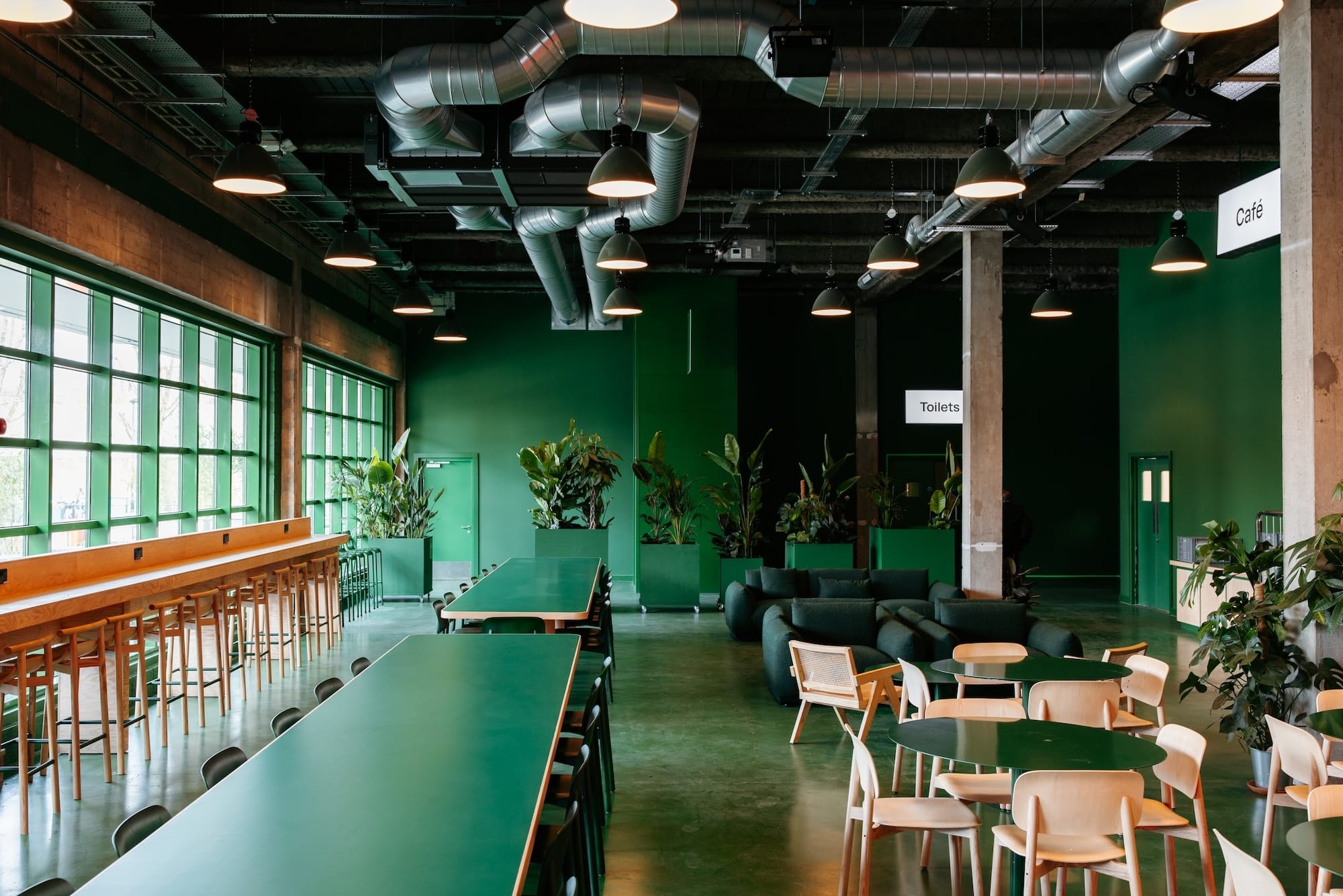 Photo of Corner Corner, Whole Venue
