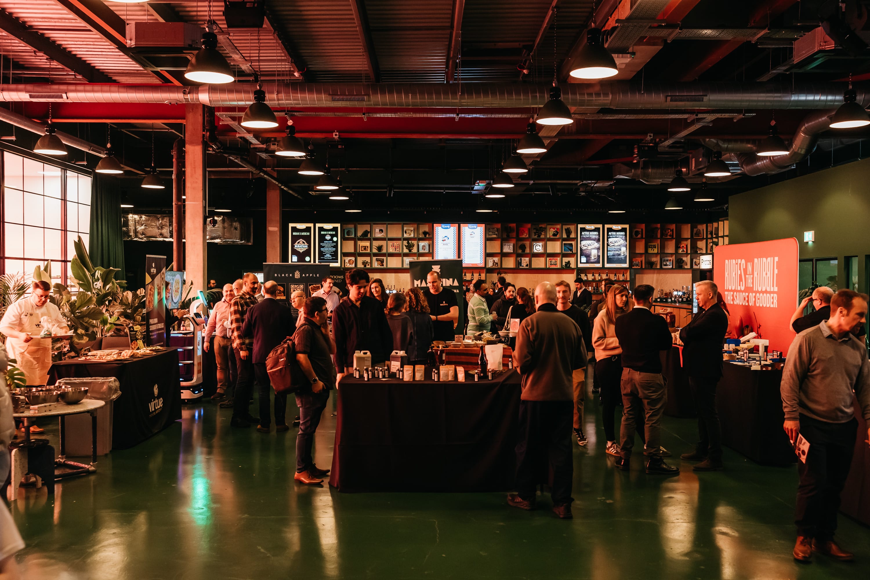 Photo of Corner Corner, Whole Venue