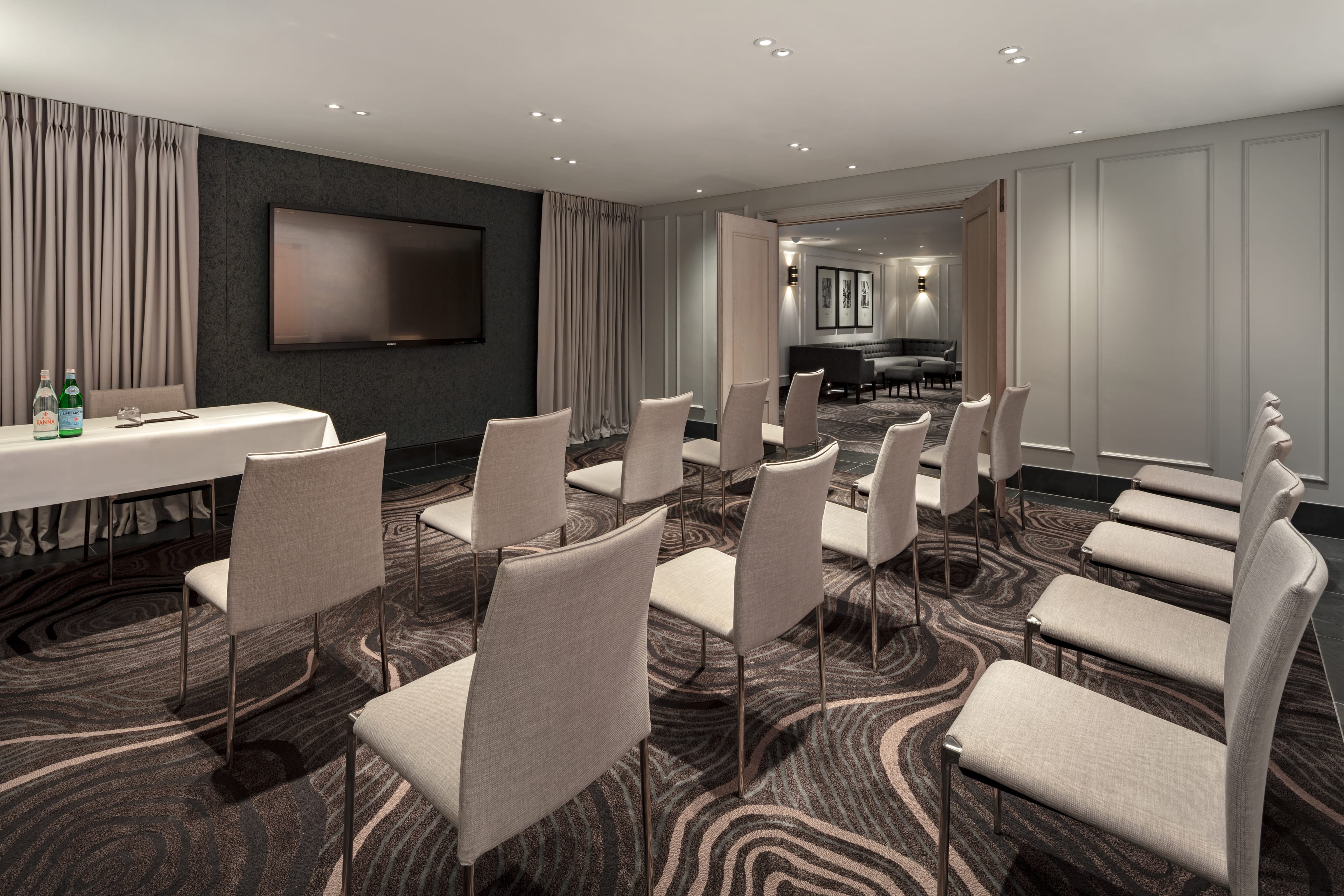 Photo of Radisson Blu Hotel, London Bloomsbury, Folio Suite