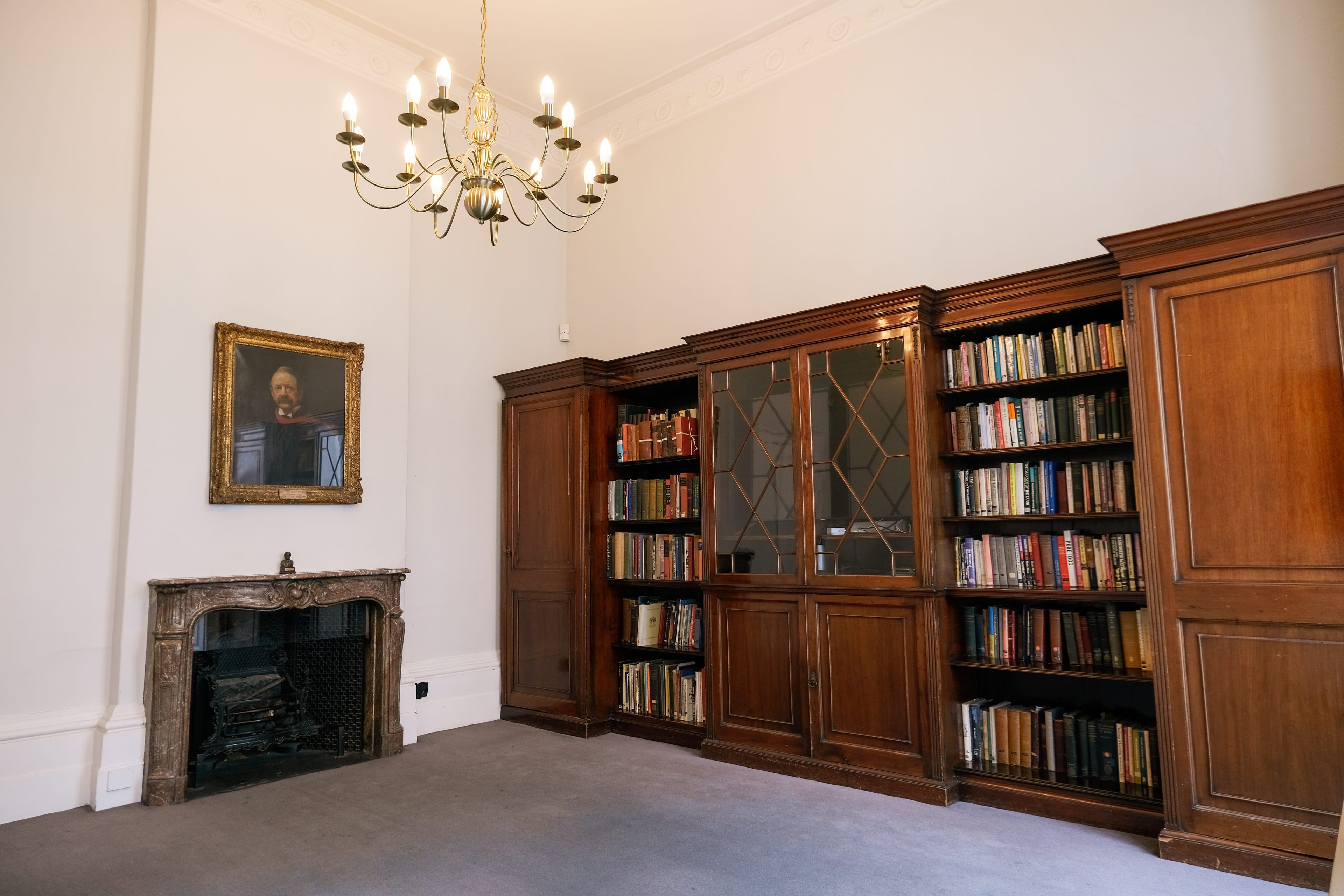 Photo of The Royal Institution, Speaker's Room