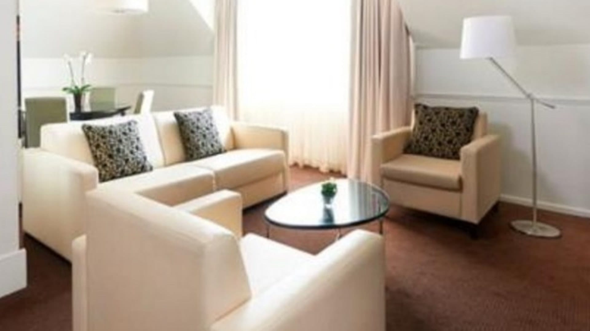 Photo of Marriott Hotel Grosvenor Square