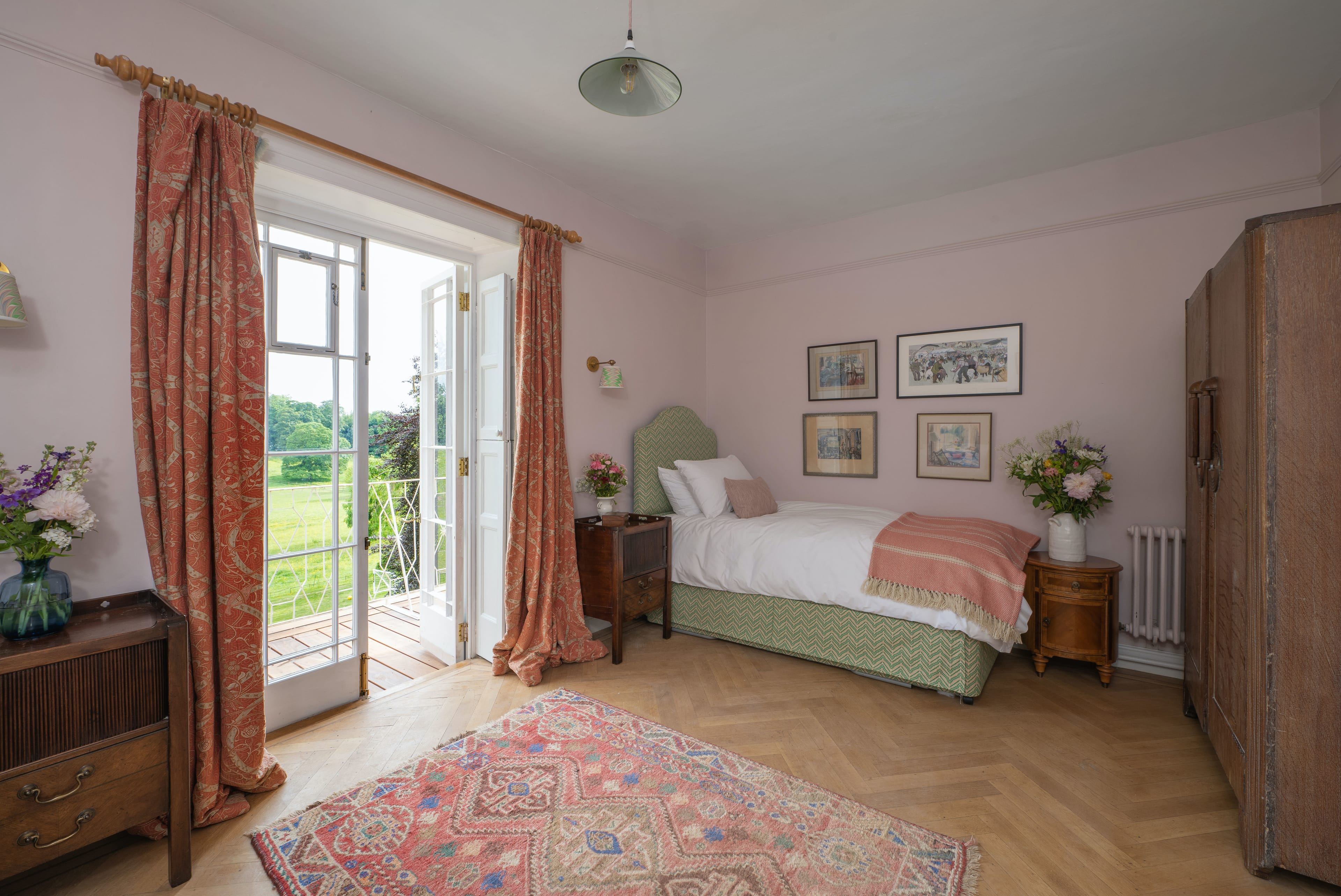 Photo of Henge Estate, Exclusive Hire