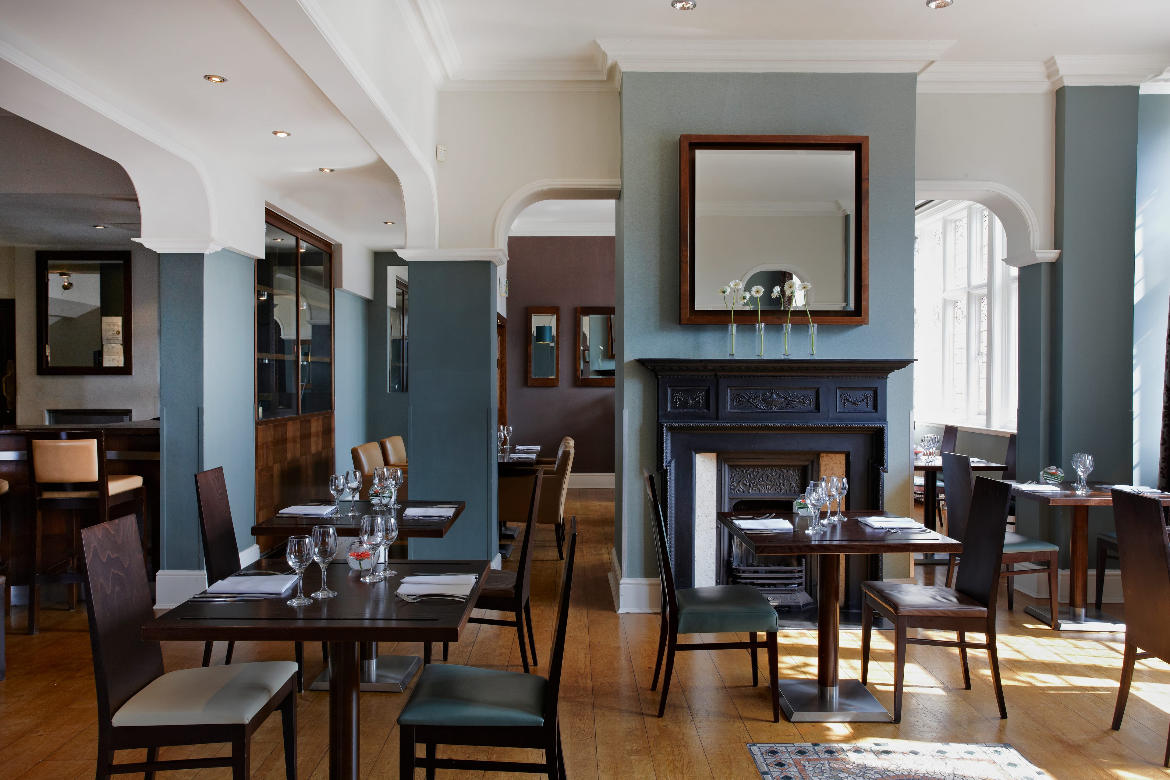 Photo of The Crown London Hotel, Ivy Suite