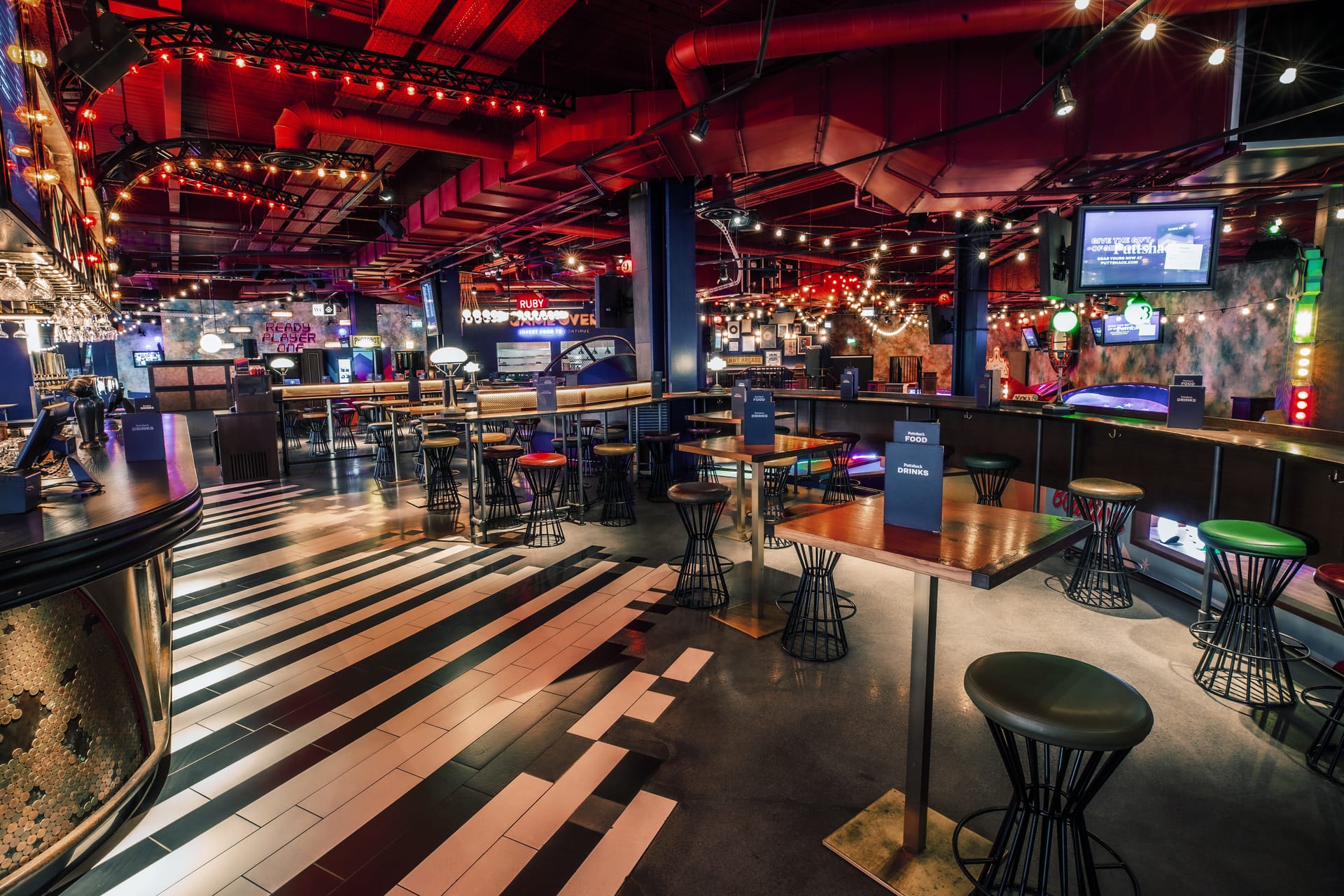 Photo of Puttshack White City, Emerald