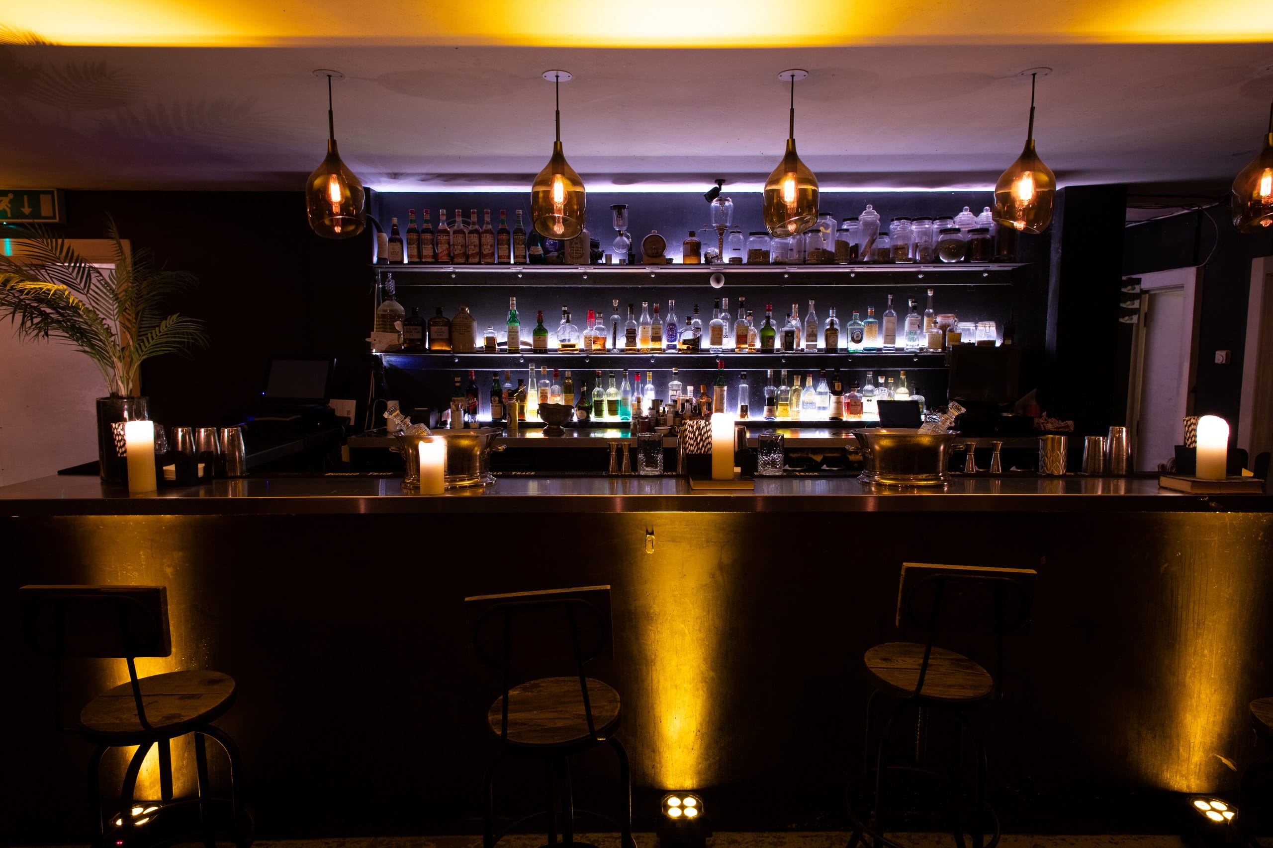 Photo of Looking Glass Cocktail Club, Front Lounge