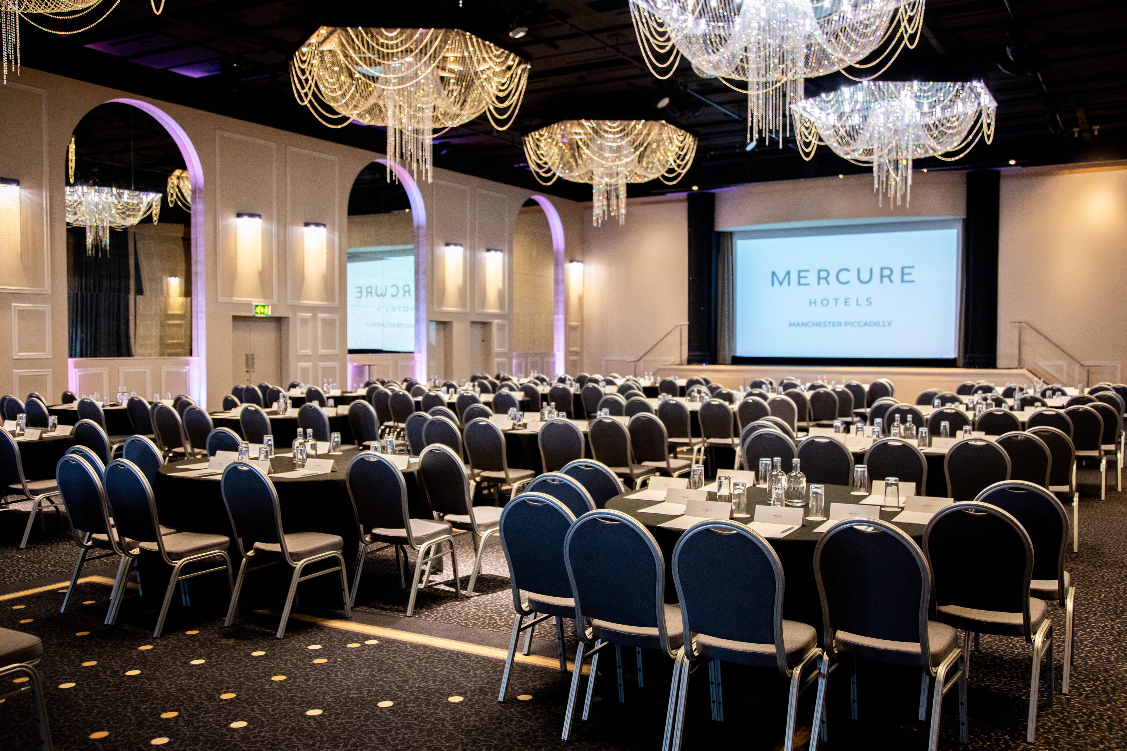 Photo of Mercure Manchester Piccadilly Hotel, International Suite