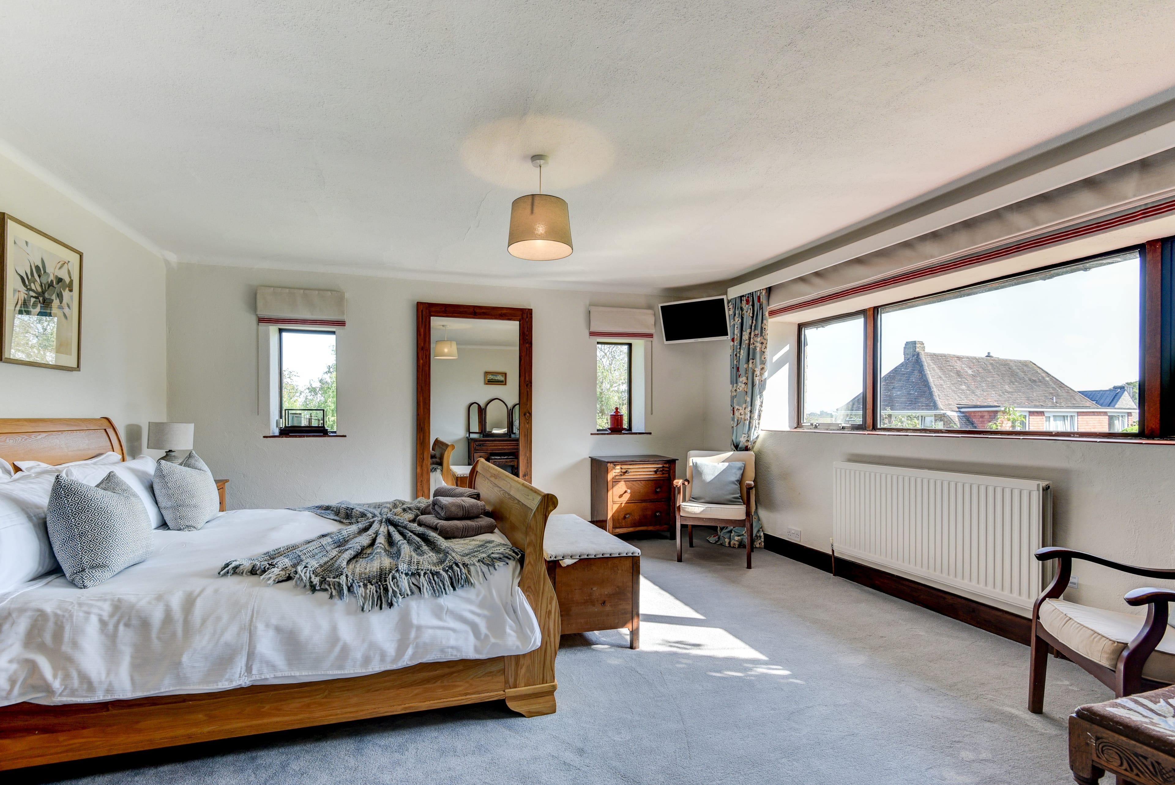 Photo of Oldfield House (and Cottage), Oldfield House - Whole House Overnight