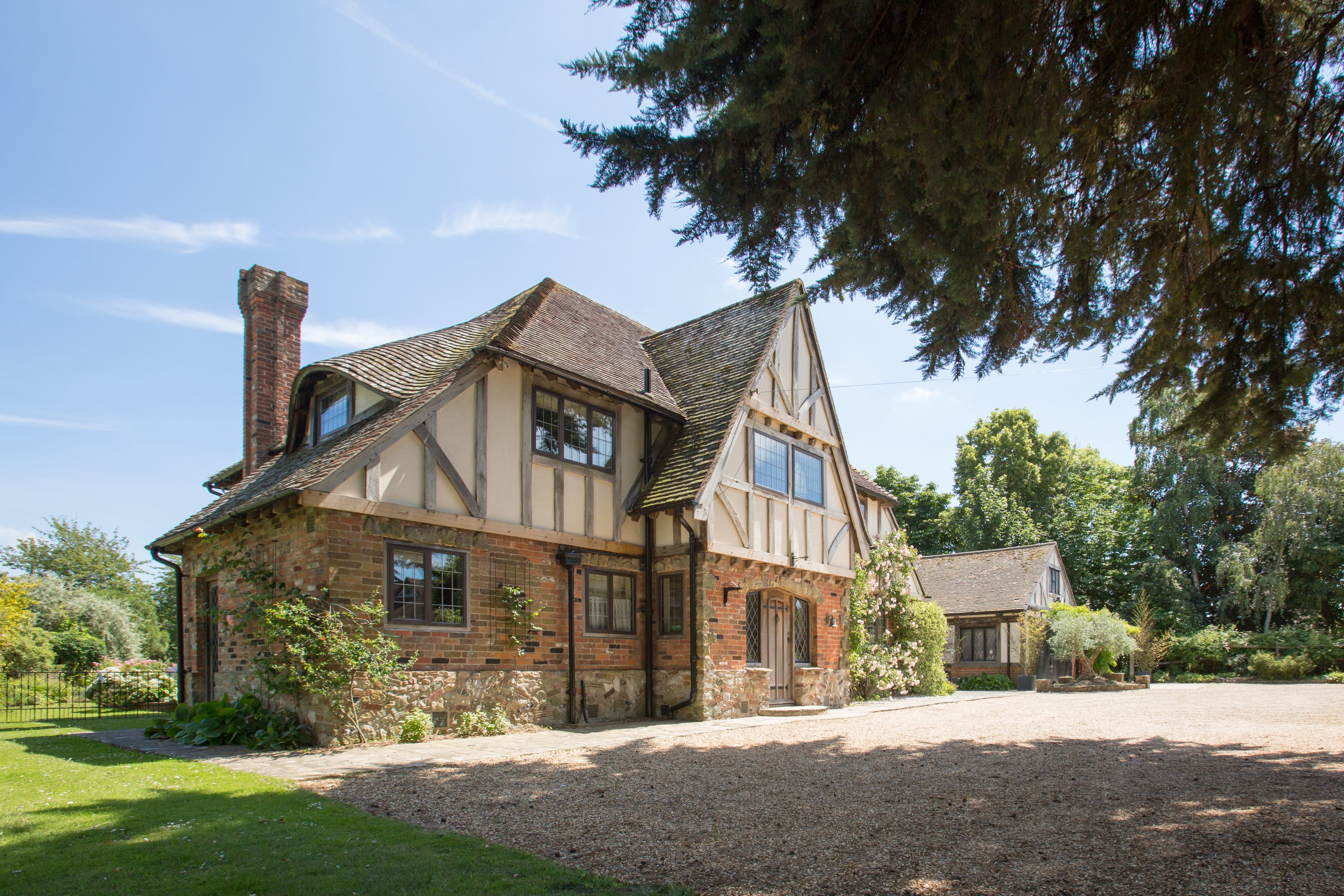 Photo of Oldfield House (and Cottage)