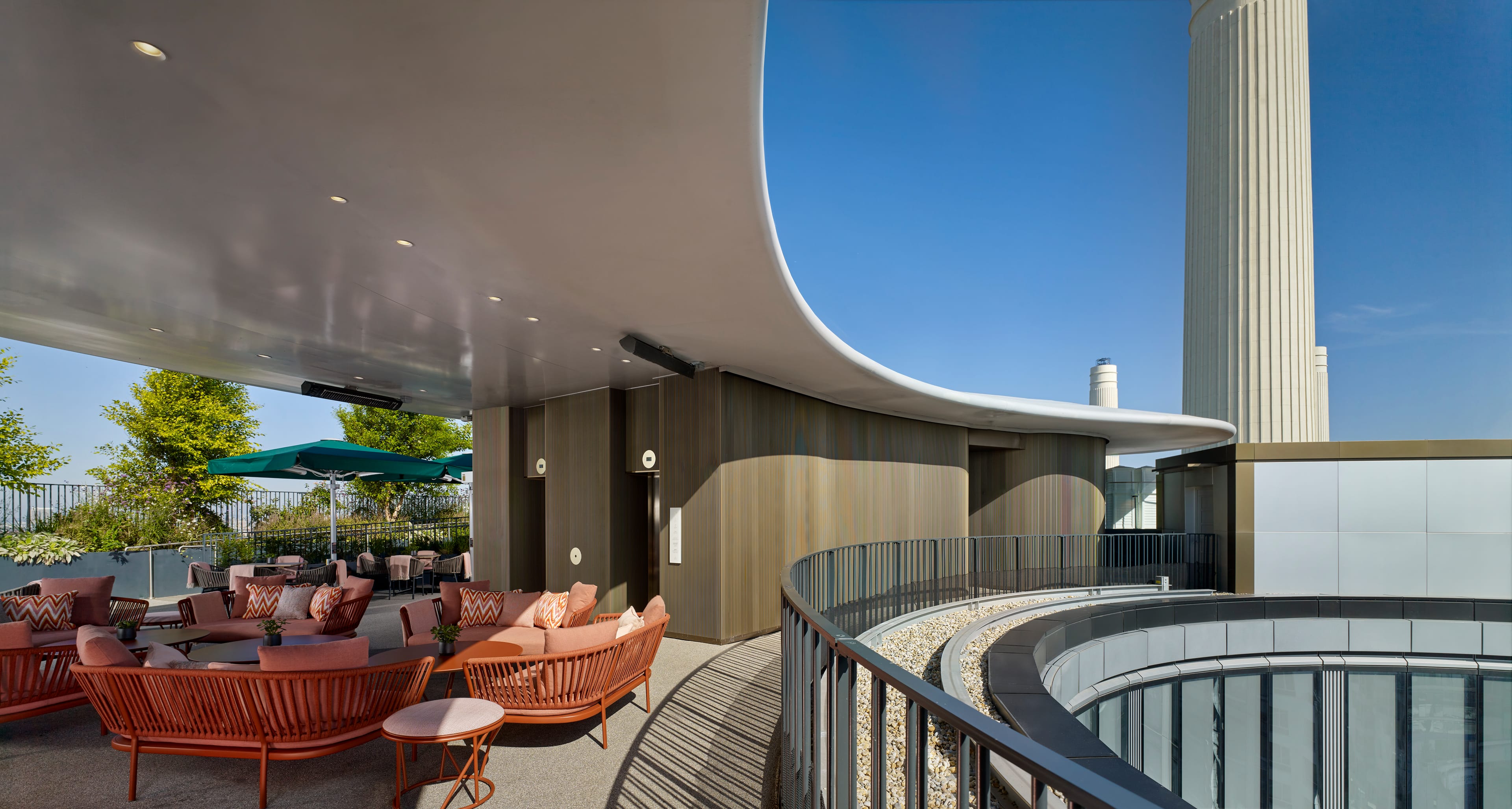 Photo of Art’otel London Battersea, JOIA Restaurant And Rooftop, PEROLA Bar