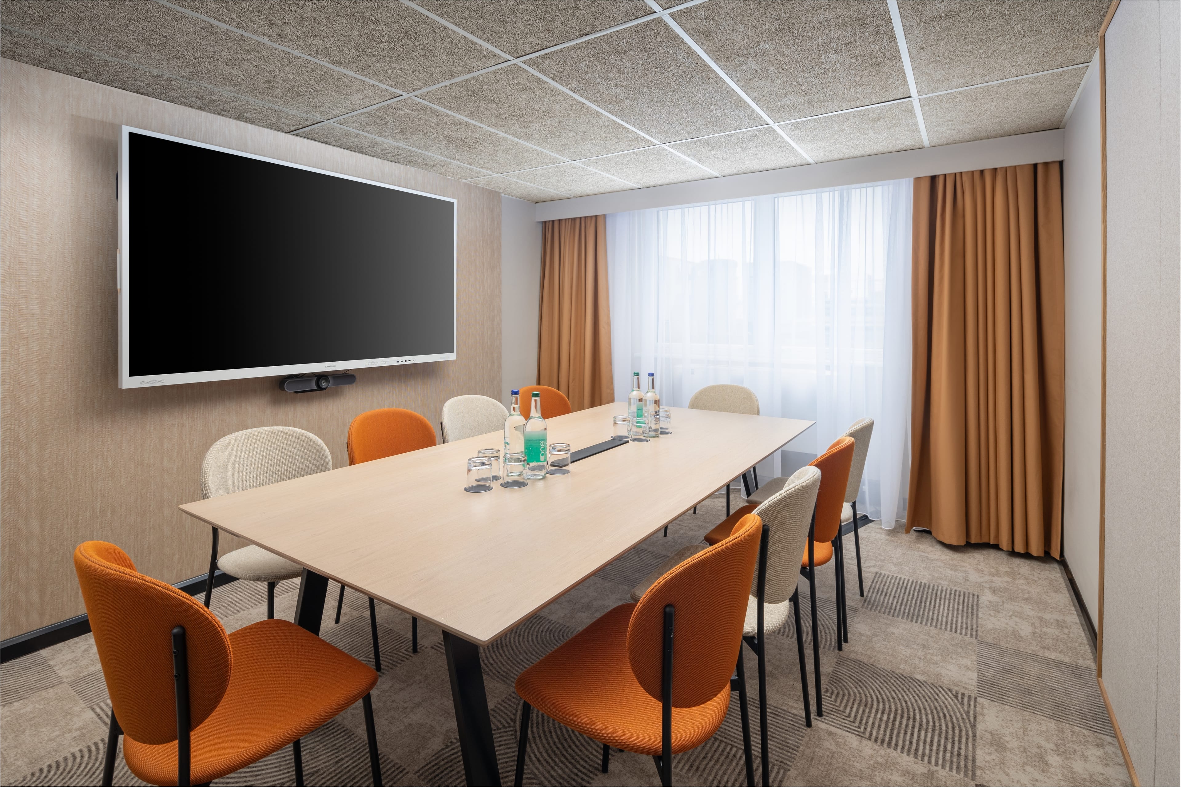 Photo of Mercure London Earls Court Hotel & Conference Centre, Victoria Park Meeting Room