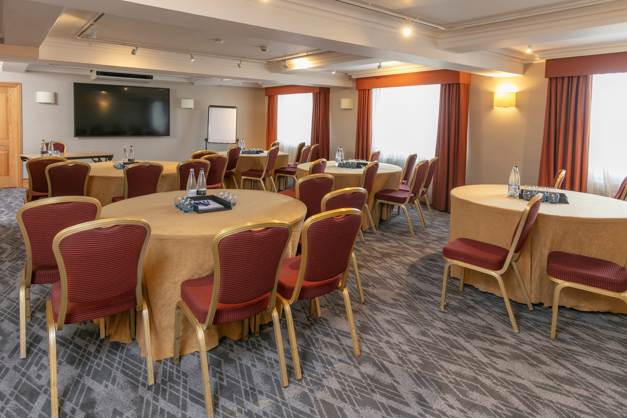 Photo of Oxford Belfry Hotel, Keble