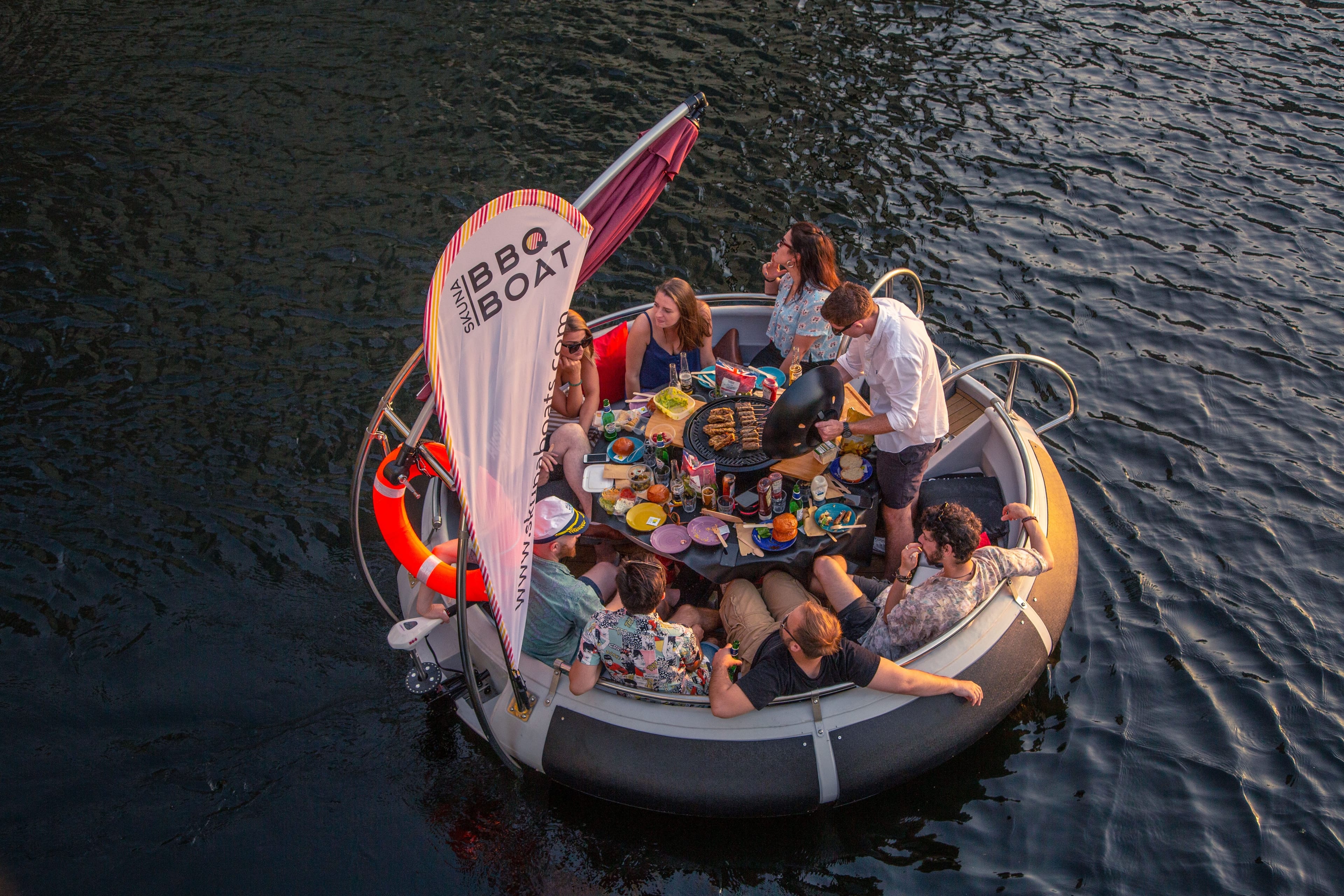 Photo of Skuna Boats, BBQ Boat