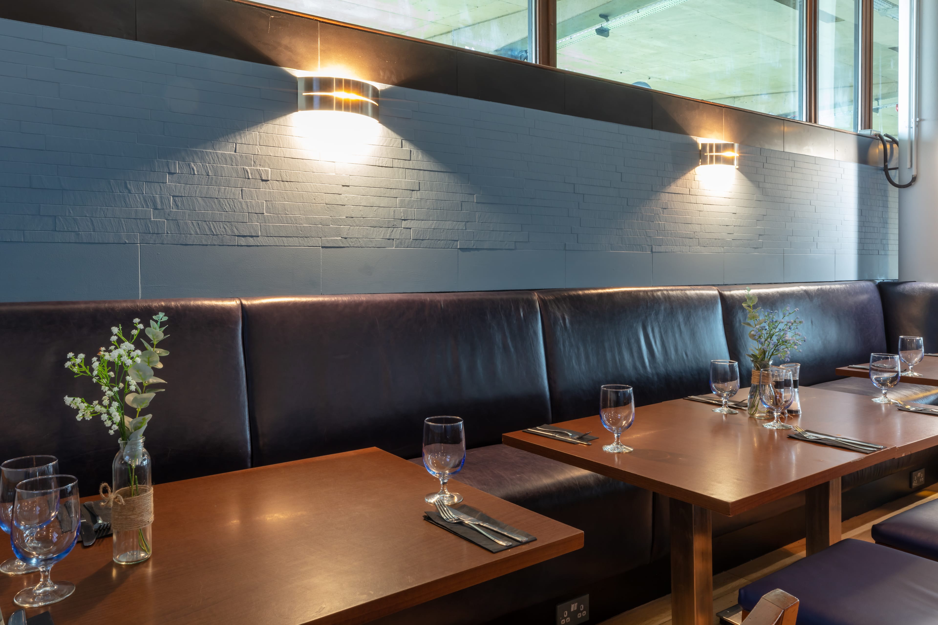 Photo of BigShots Golf Northwick Park, Blue Zenzer Restaurant