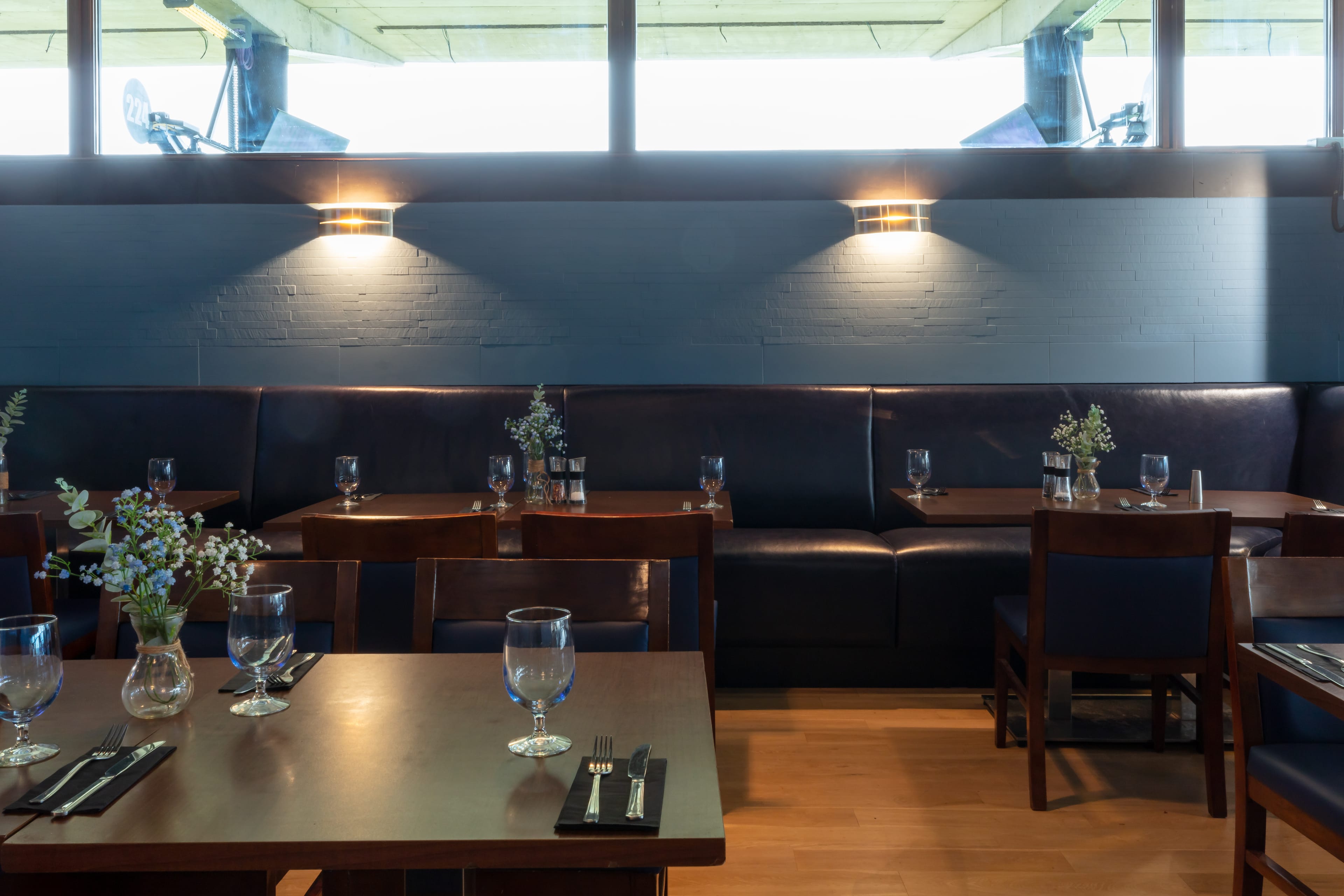 Photo of BigShots Golf Northwick Park, Blue Zenzer Restaurant