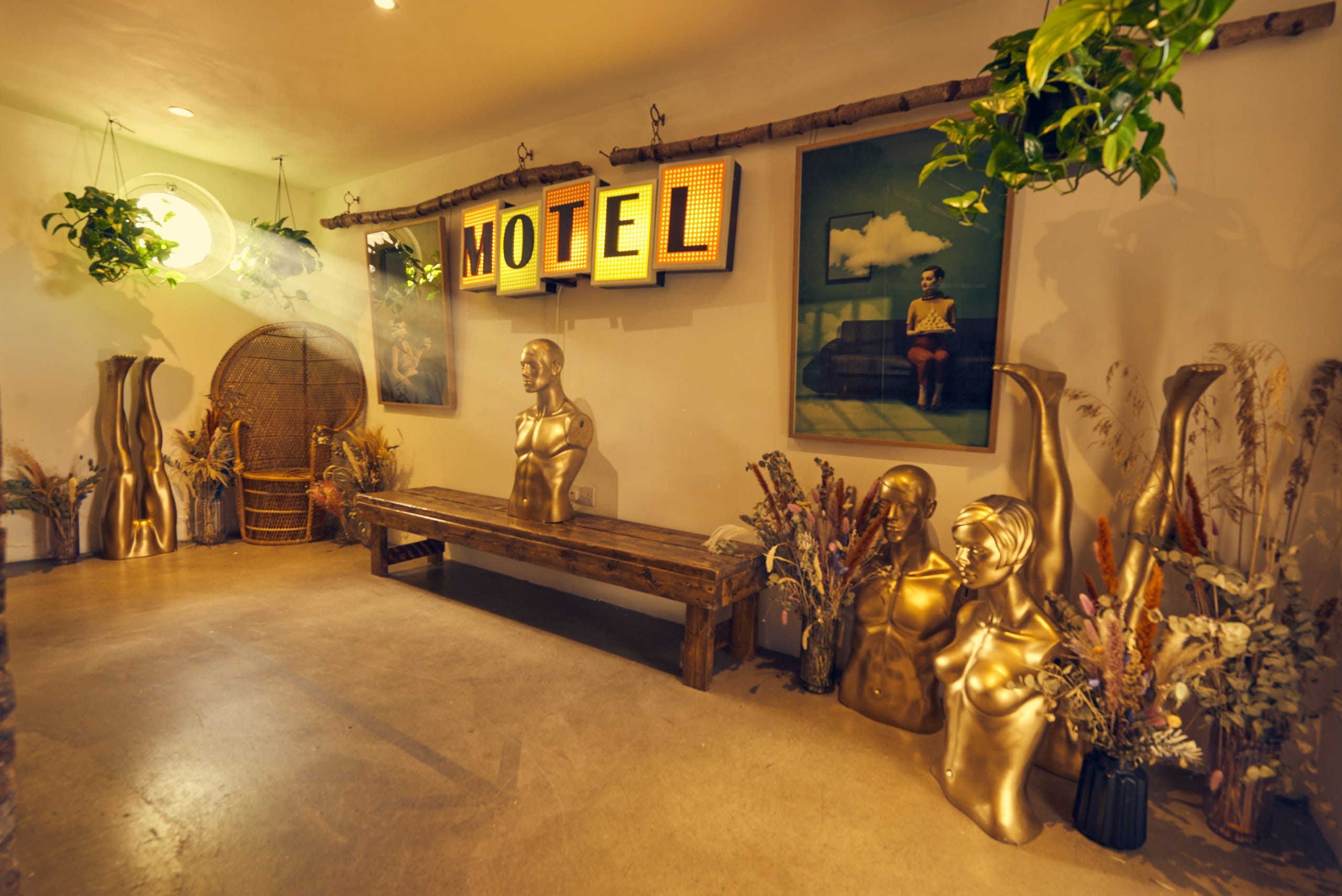 Photo of Motel, Arch 408
