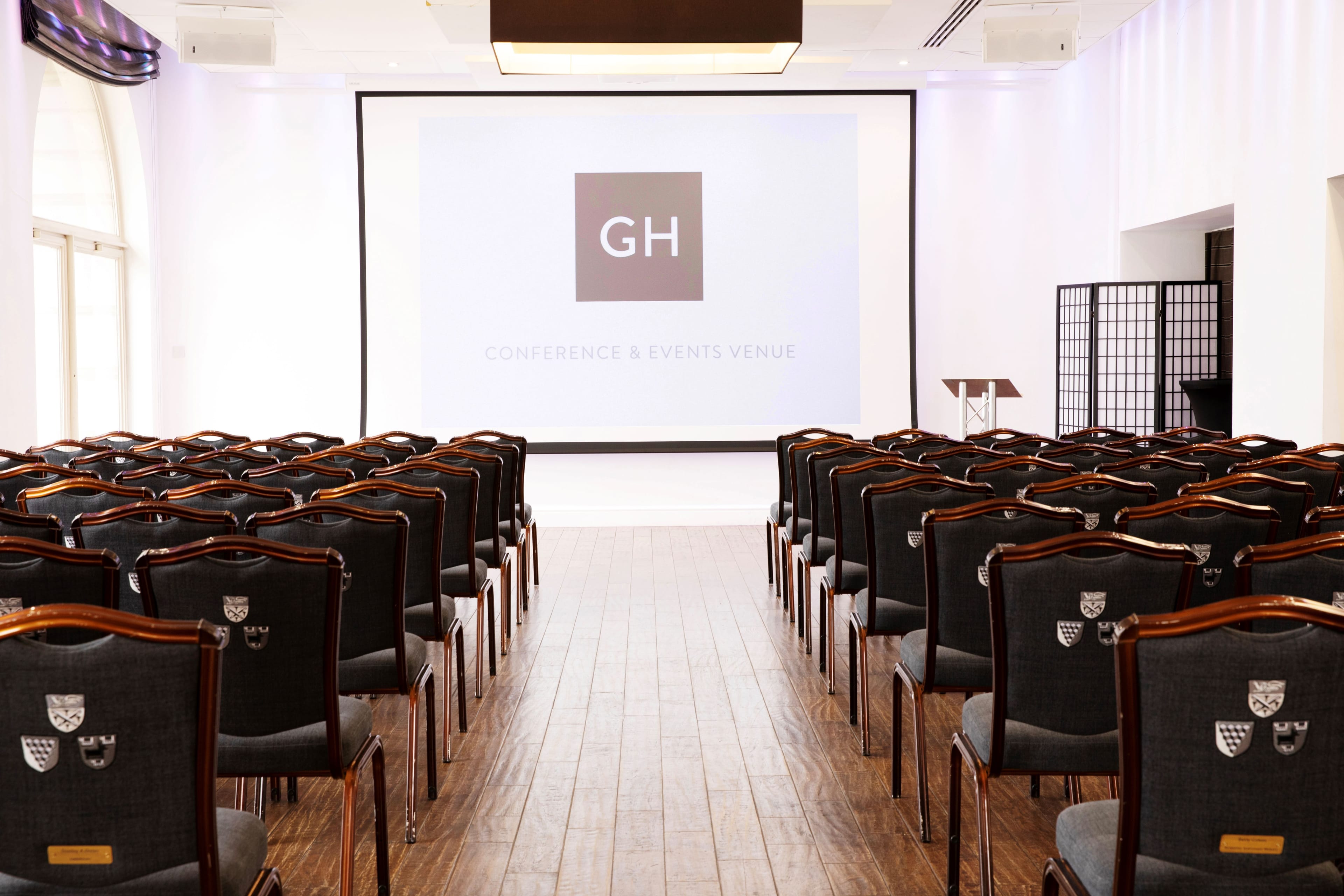 Photo of Glaziers Hall, London Bridge Arches