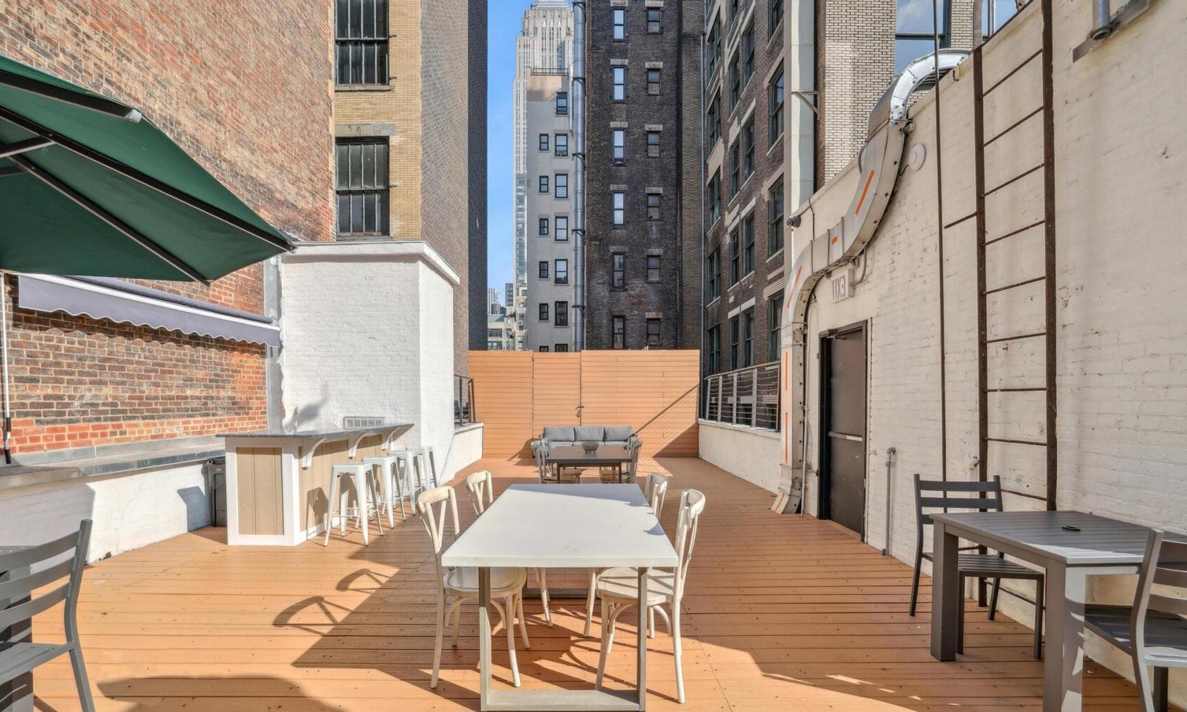 Nomad Rooftop: Empire View