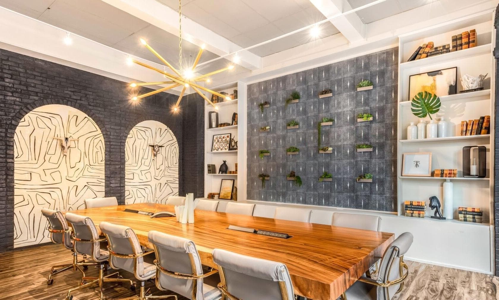 Boardroom, Riverwalk Plaza Hotel photo #1