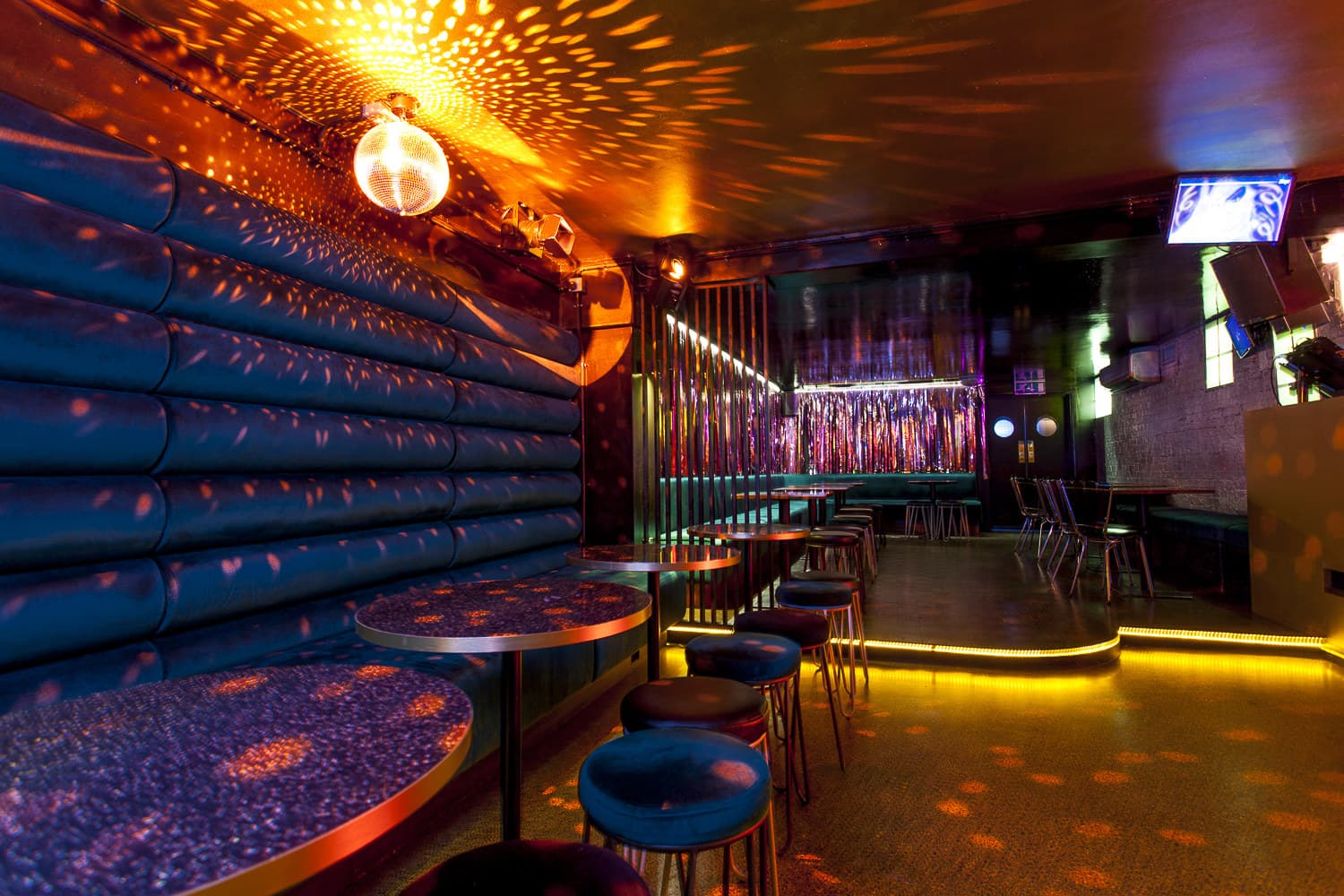 The Karaoke Hole, The Karaoke Hole photo #1