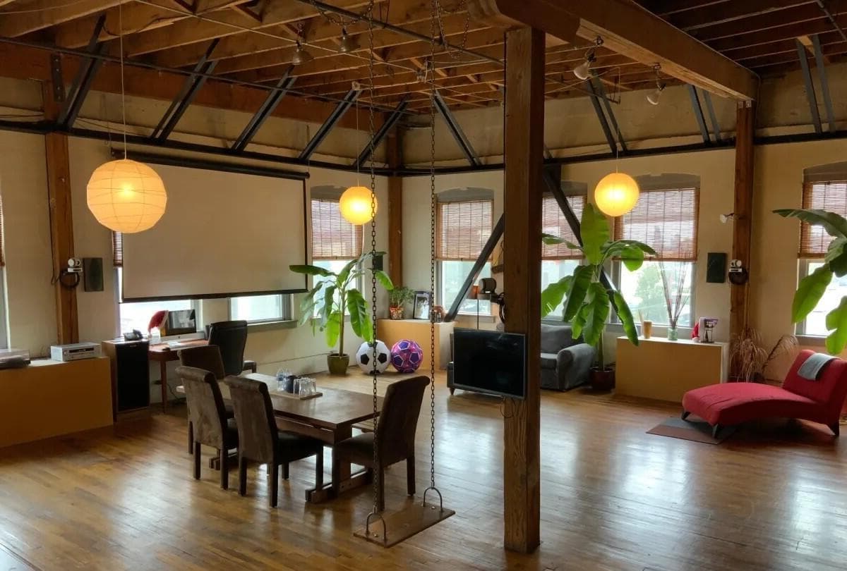 ONE-OF-A-KIND CREATIVE STUDIO, MxM Vibes photo #1