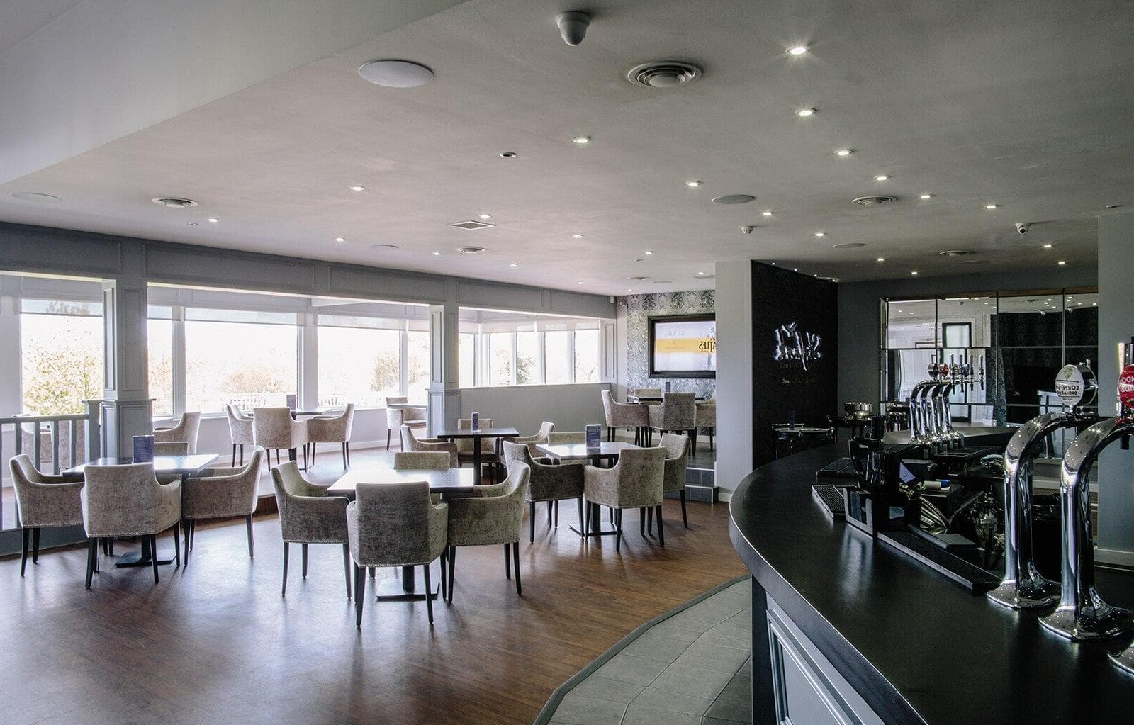 Skylark Suite, Skylark Country Club photo #1