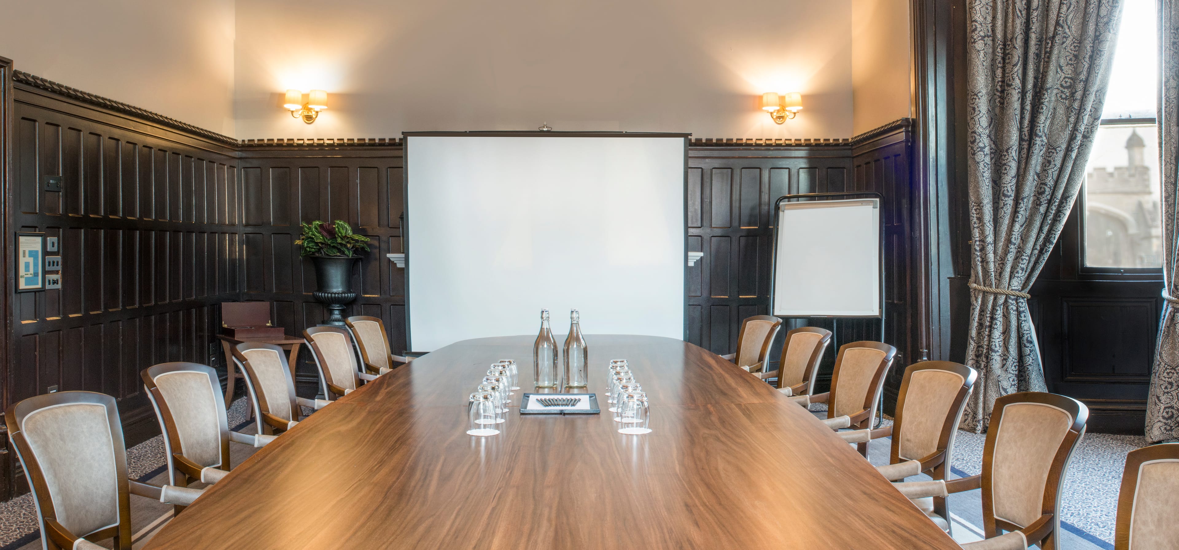 Photo of De Vere Tortworth Court, Kitchener