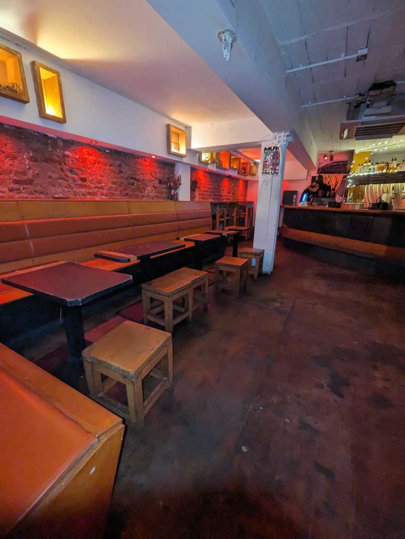 Room 2, Dalston Den photo #36