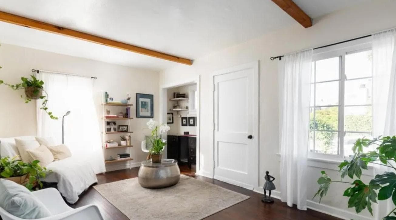 Entire Venue, Bohemian House photo #1