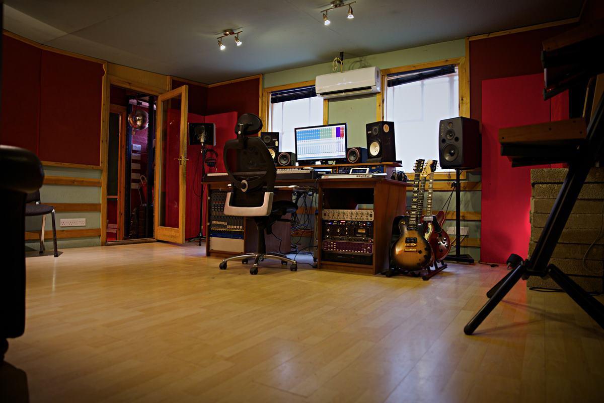 Music 7 Studios, Exclusive Hire photo #3