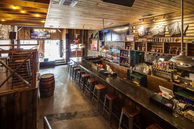 San Jac Saloon, Full Buyout photo #2