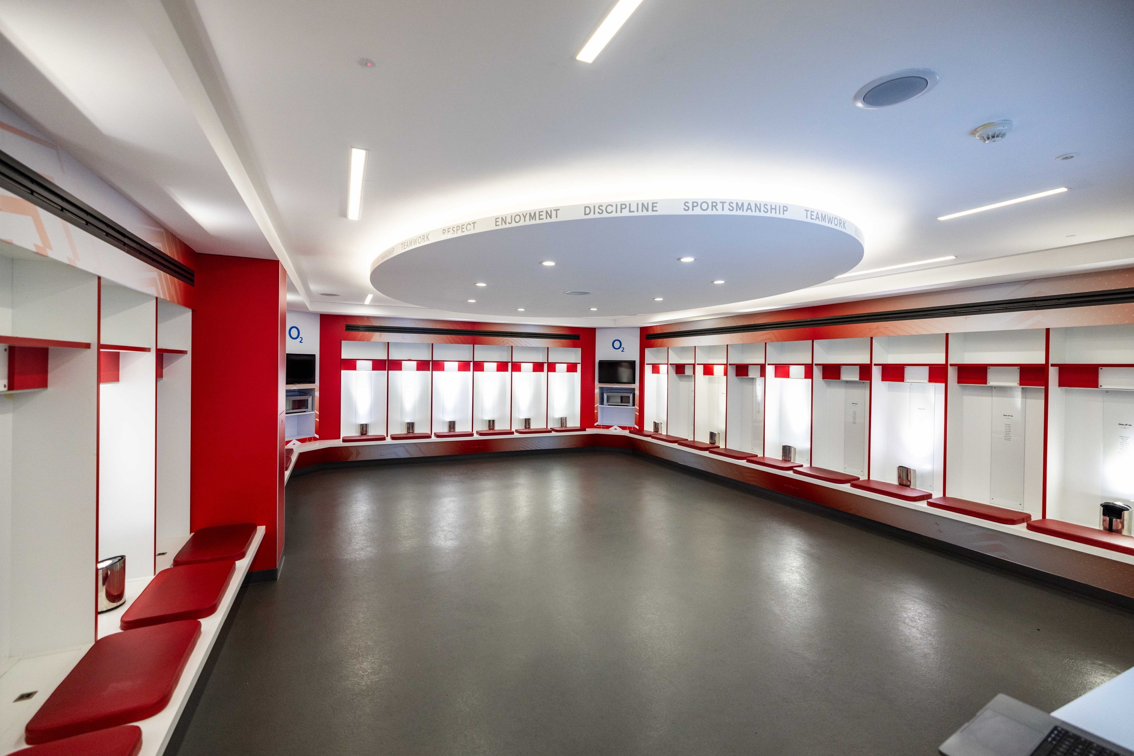Photo of Allianz Stadium, Twickenham, England Changing Room