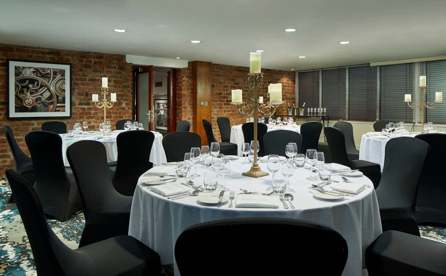 1844, Marriott Victoria & Albert Hotel Manchester photo #11