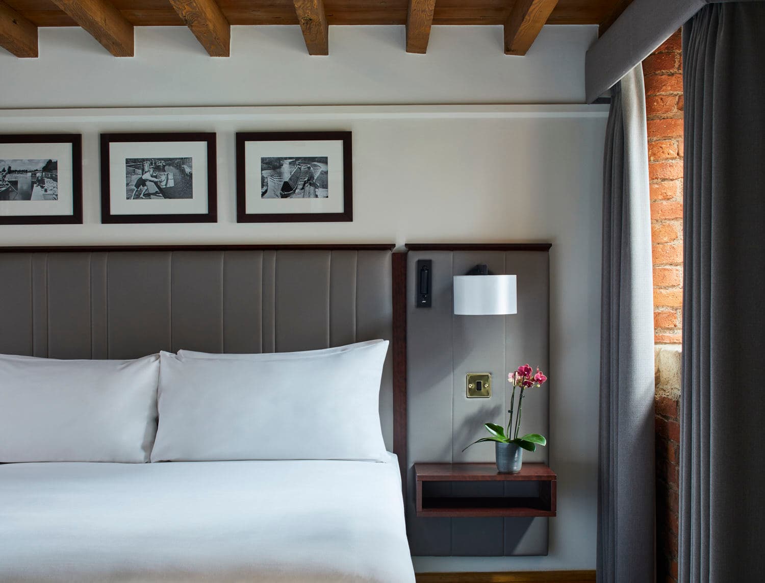 John Logie Baird Suite, Marriott Victoria & Albert Hotel Manchester photo #32