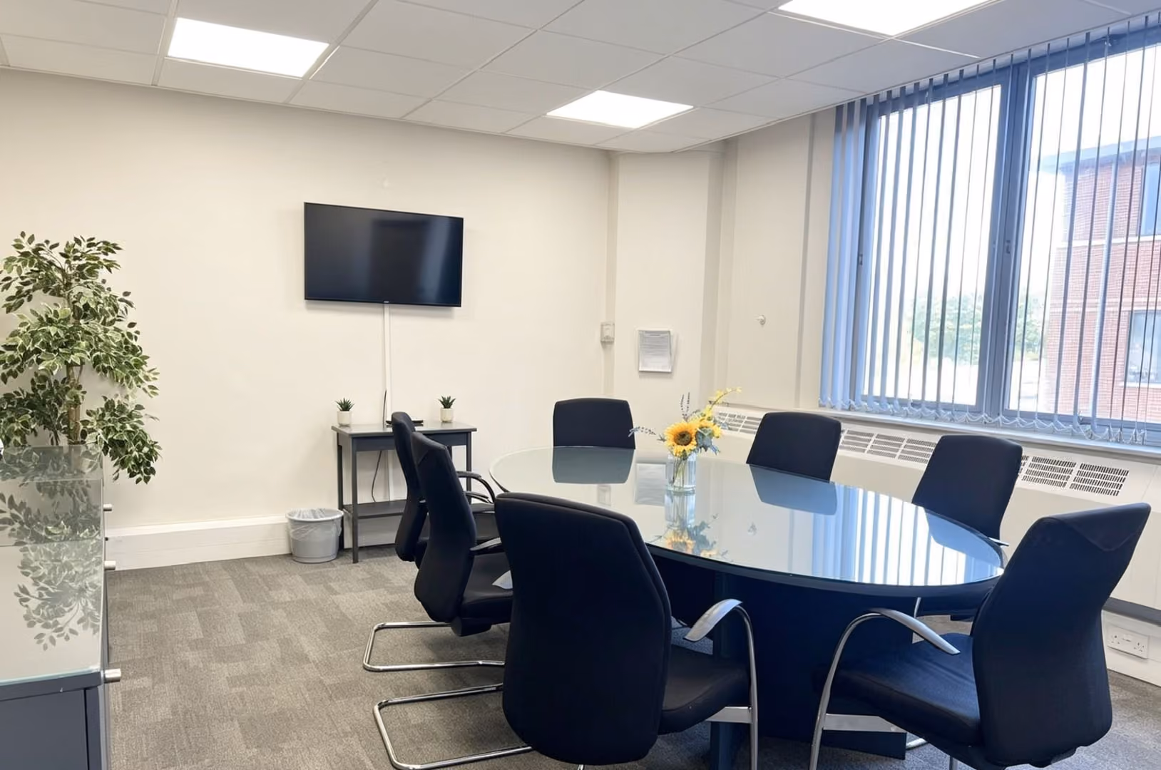 Board Room, Devonshire House Flexible Workspace photo #1