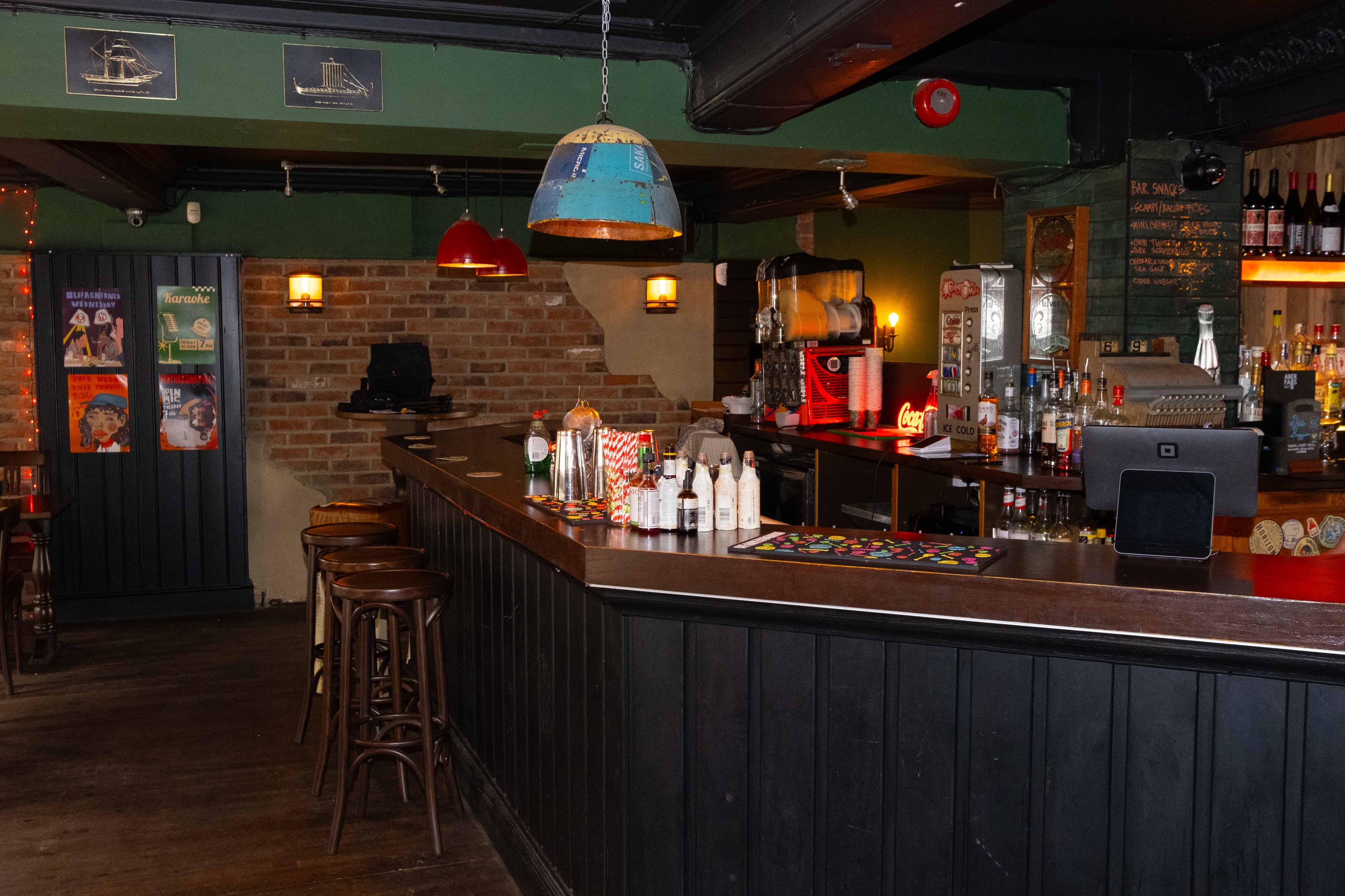 Exclusive Hire, The Ship Inn Bristol photo #16