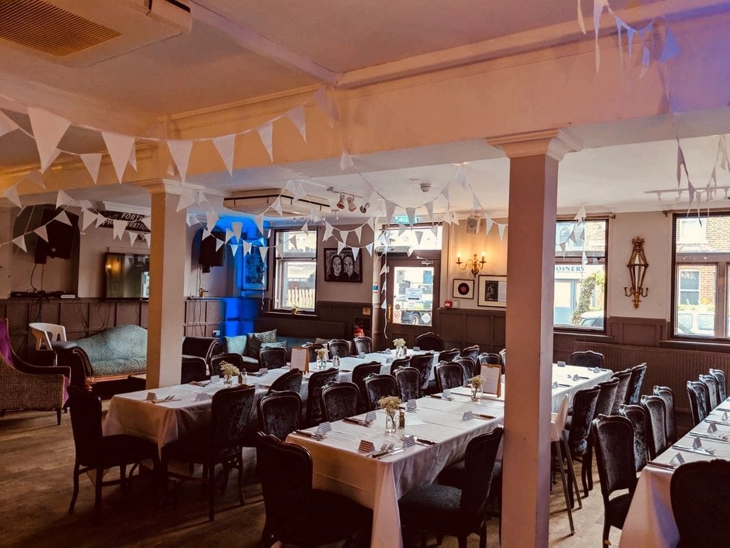 Photo of The Clissold Arms, Kinks Room