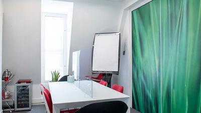 Meeting Room For Up To 6 People