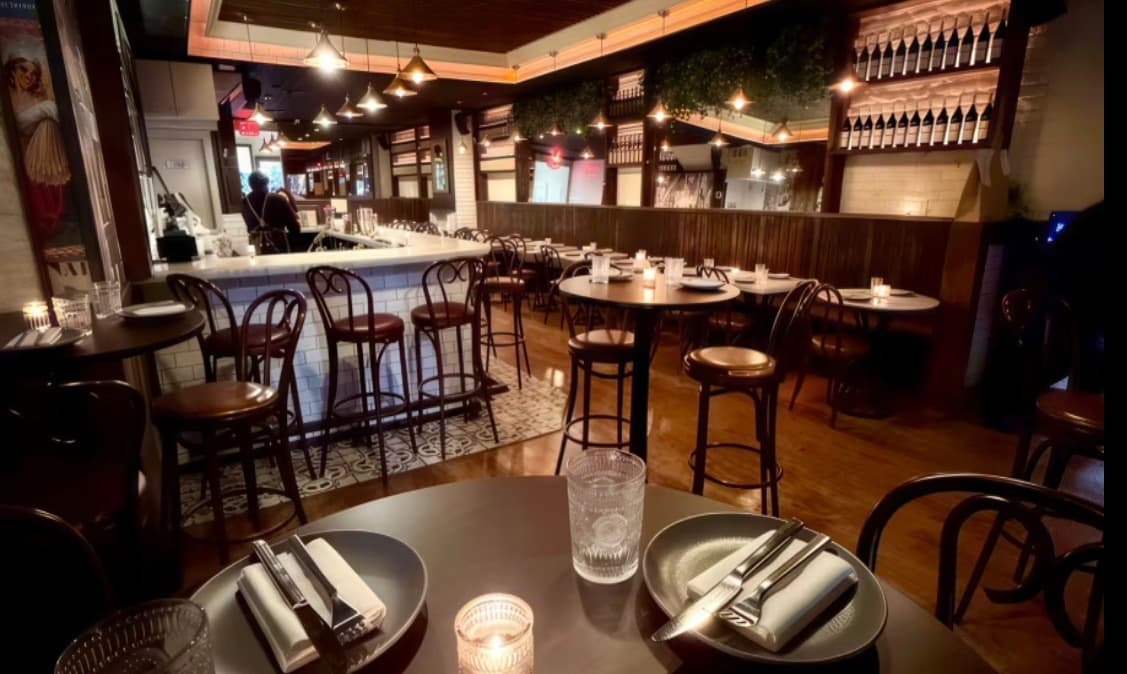 Full Dining Room Buyout, Botte Ditmars photo #1