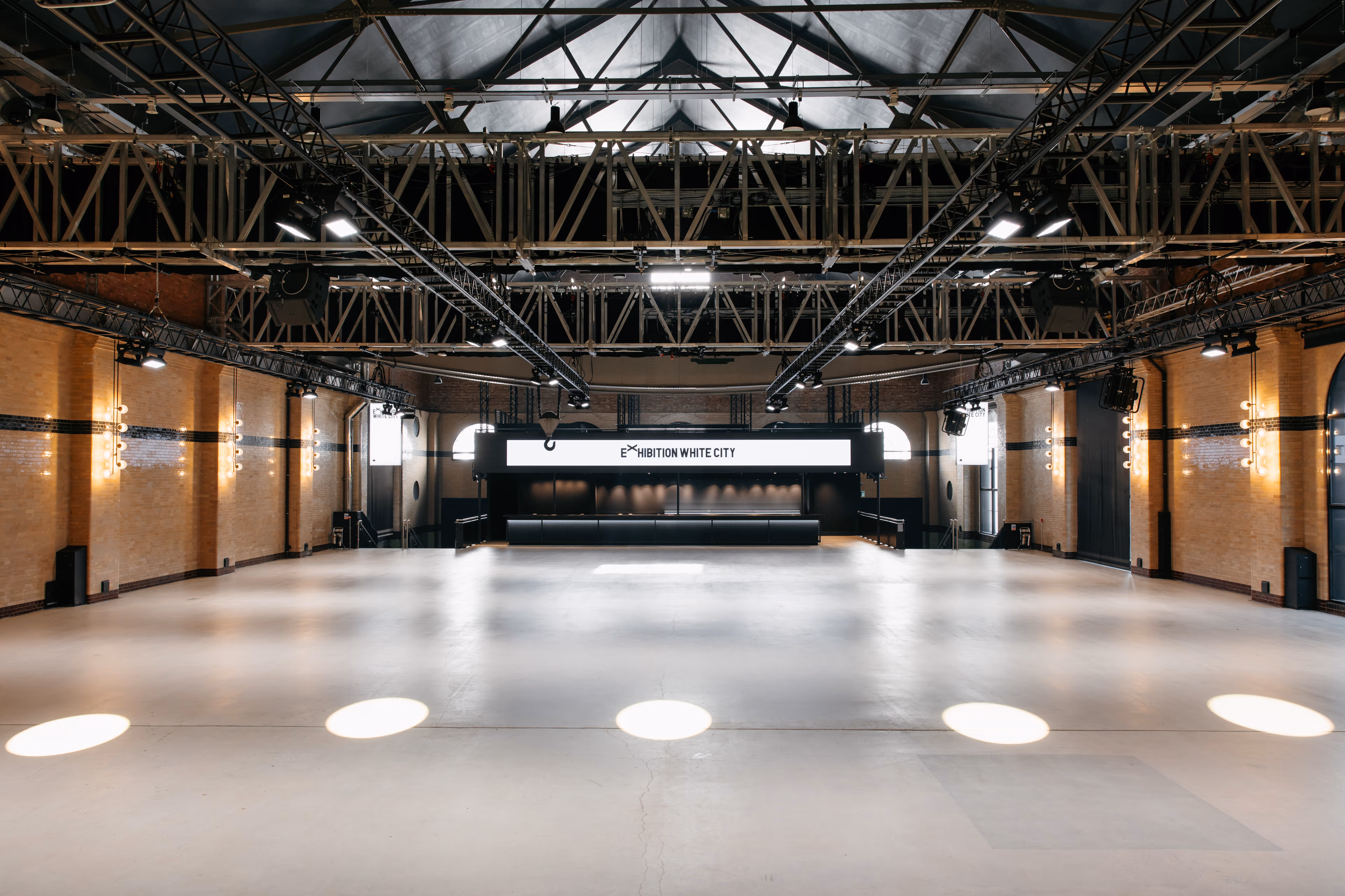 Photo of Exhibition White City, First Floor