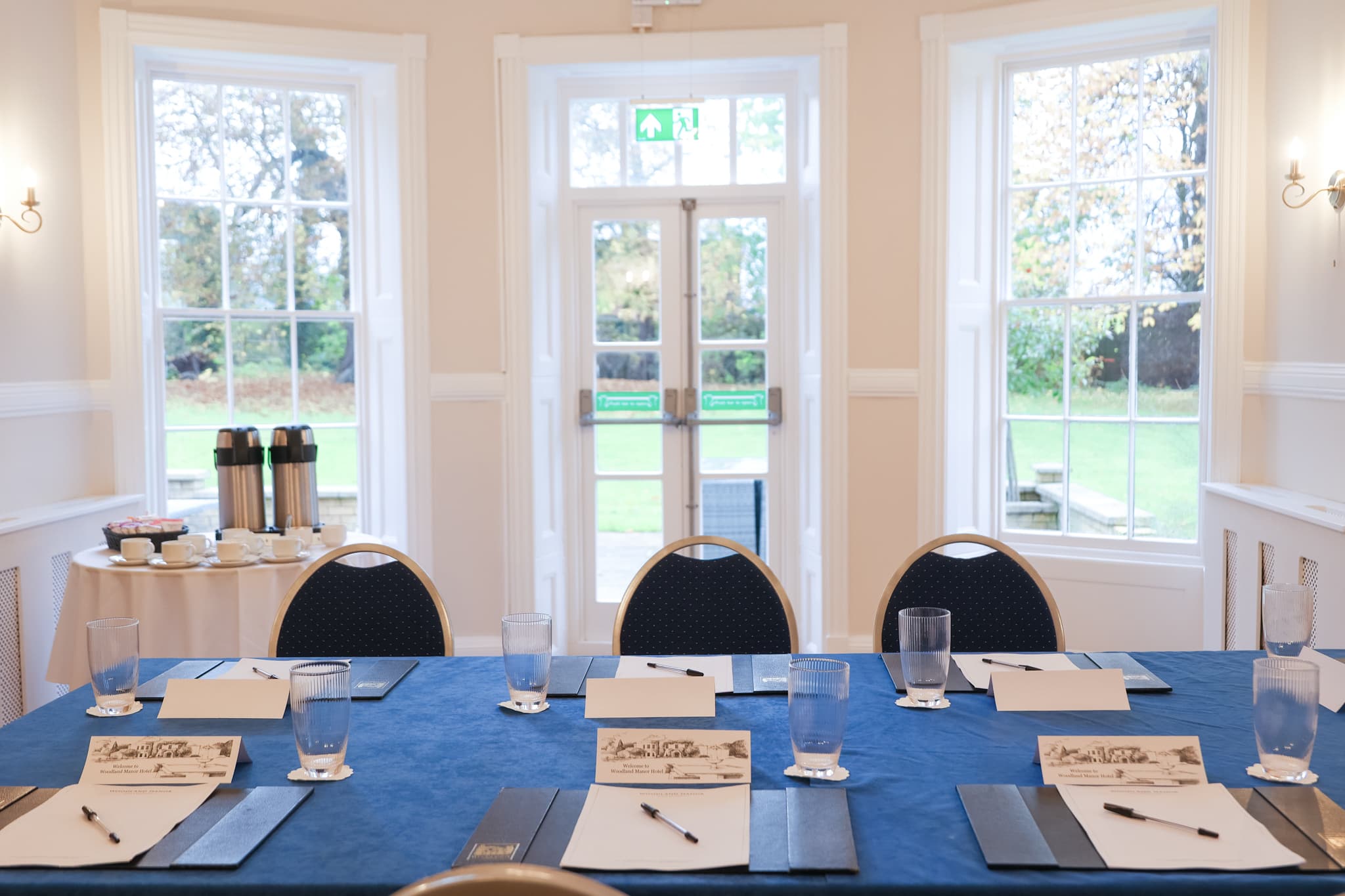 Library, Woodland Manor Hotel photo #4