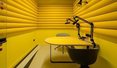Podcast Studio, Huckletree Manchester photo #1